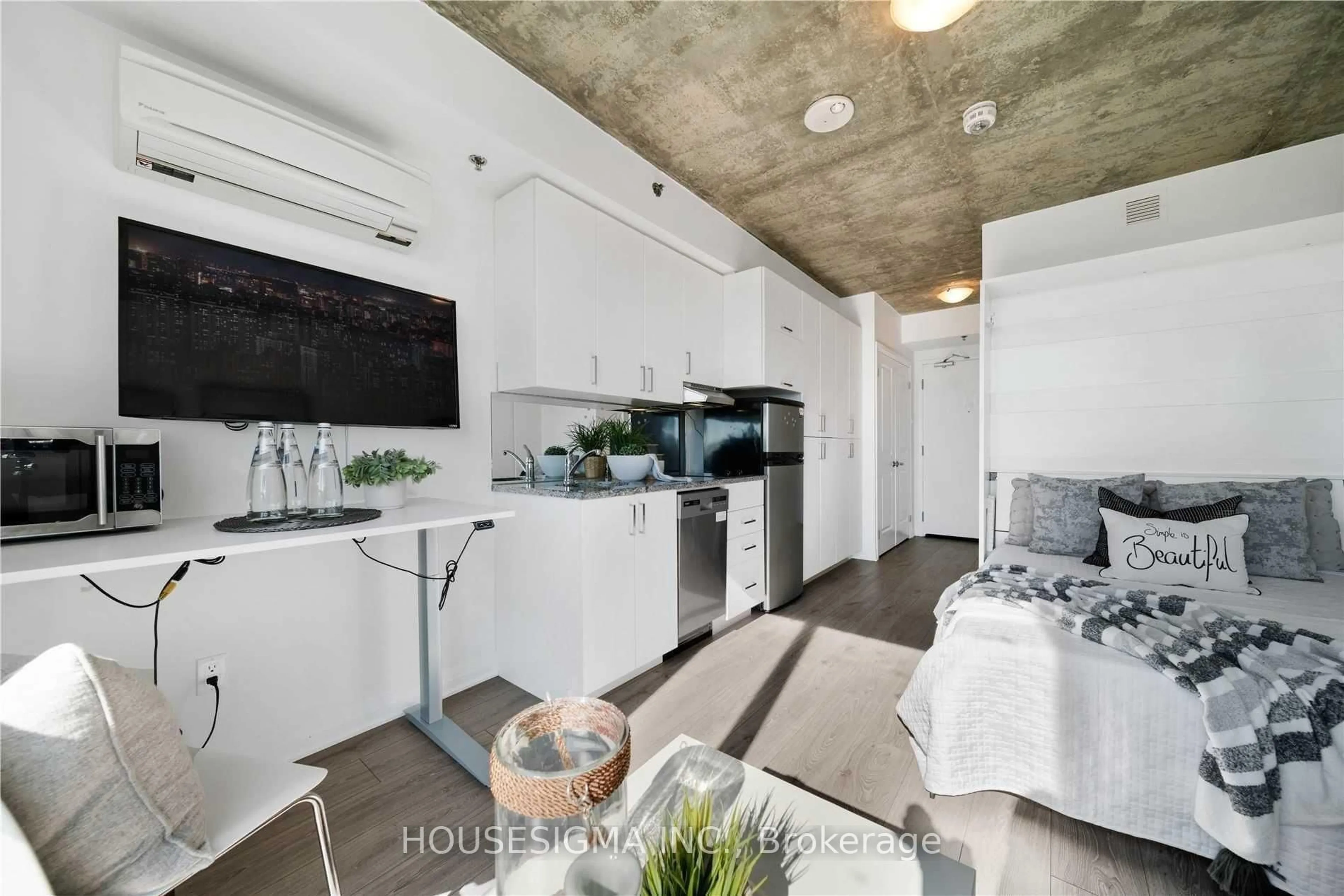 Open concept kitchen, unknown for 1900 Simcoe St #741, Oshawa Ontario L1G 4Y3