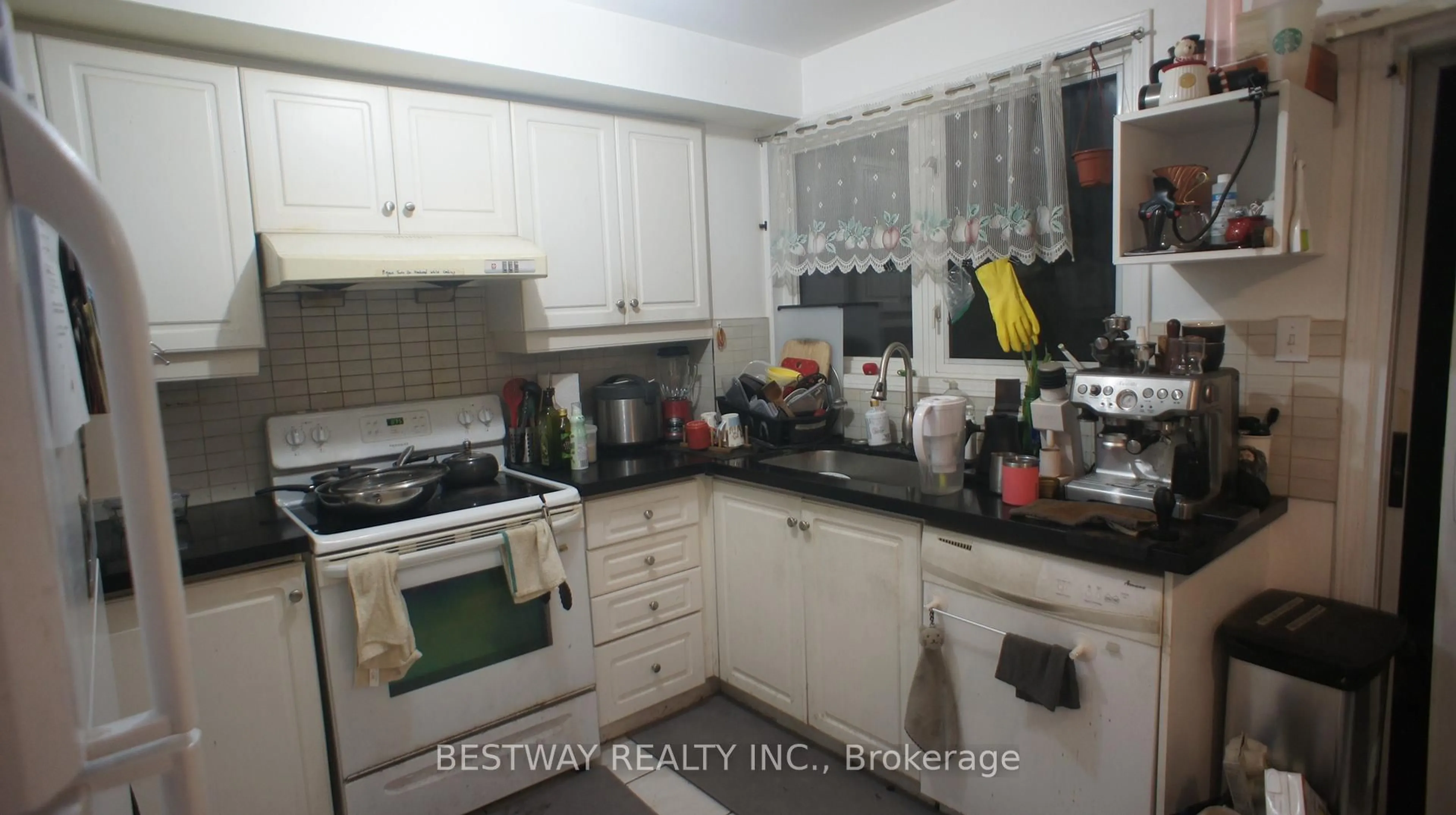 Standard kitchen, unknown for 28 Rosebank Dr #1603, Toronto Ontario M1B 5Z1