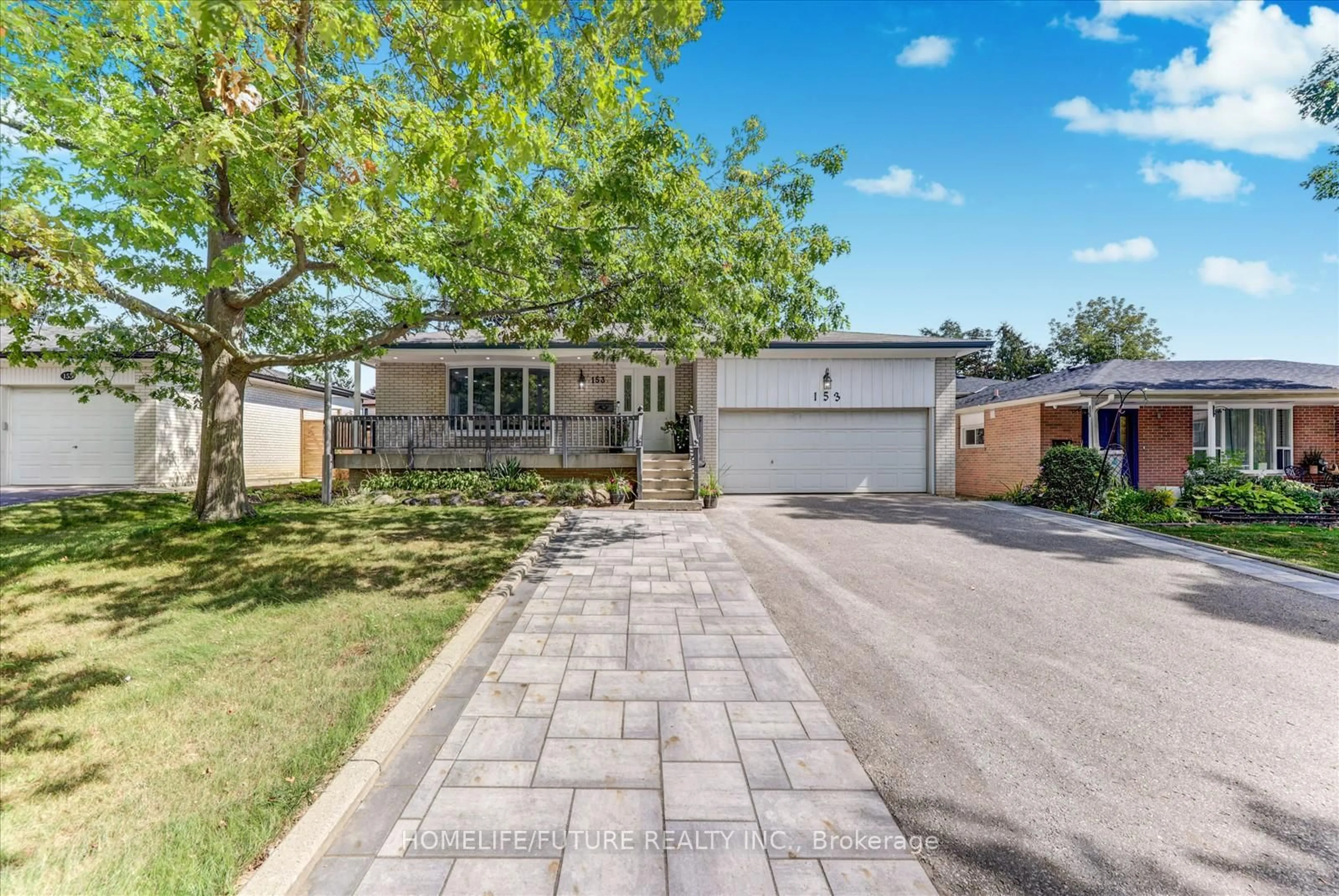 Home with vinyl exterior material, street for 153 Centennial Rd, Toronto Ontario M1C 1Z8