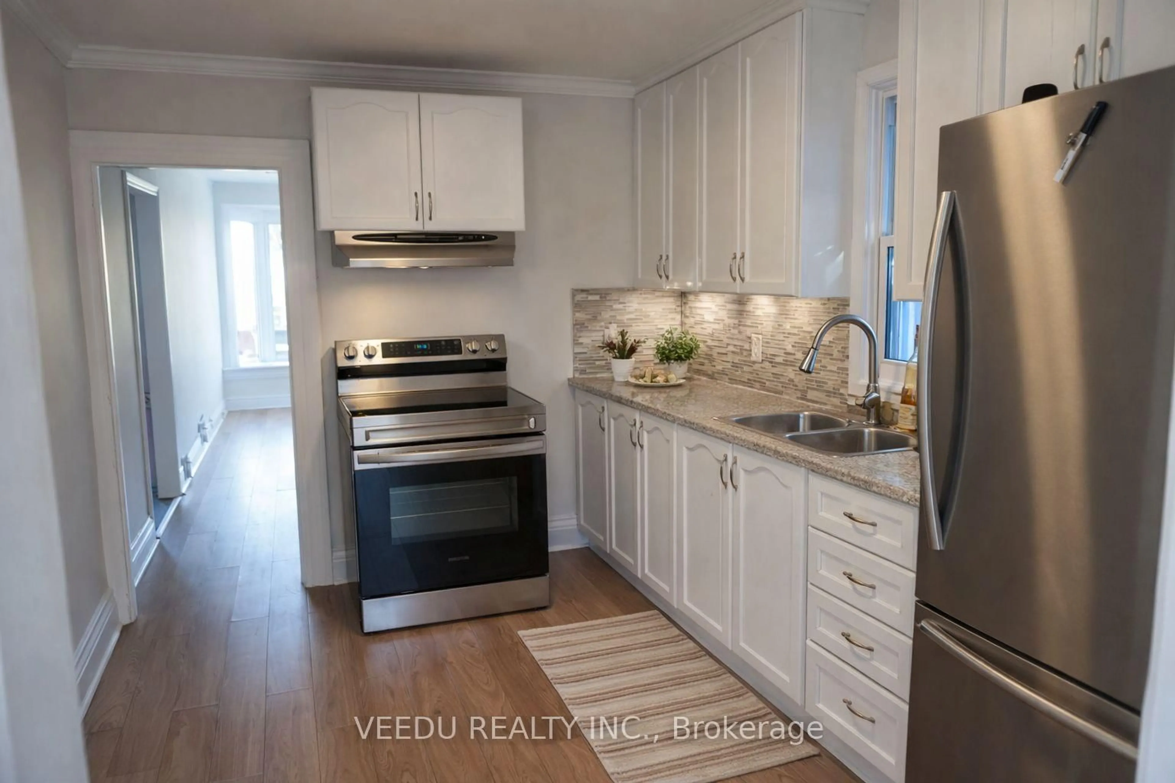 Open concept kitchen, unknown for 42 Ritson Rd, Oshawa Ontario L1H 5G9