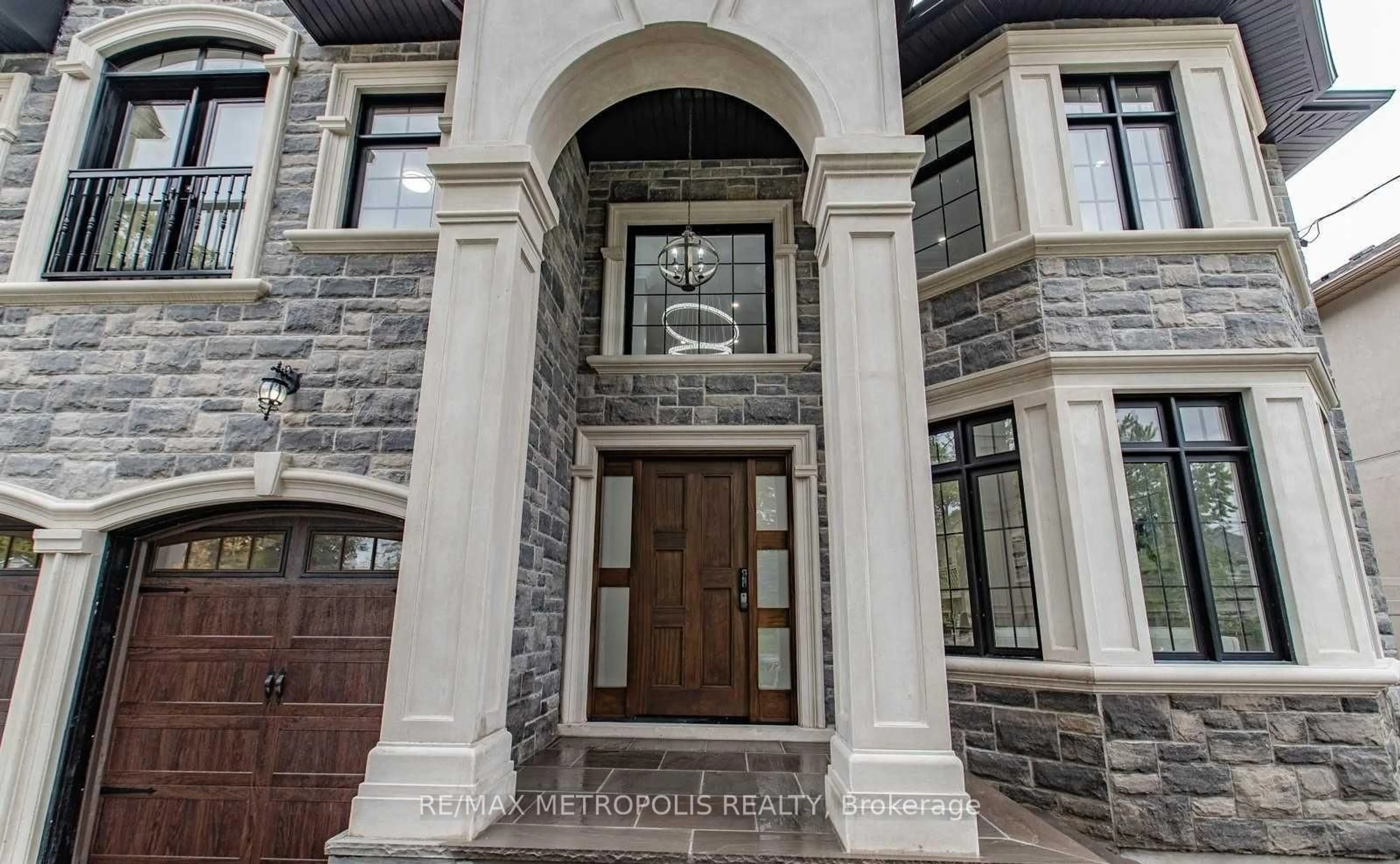 Unknown for 50 Bellefontaine St, Toronto Ontario M1S 1J7