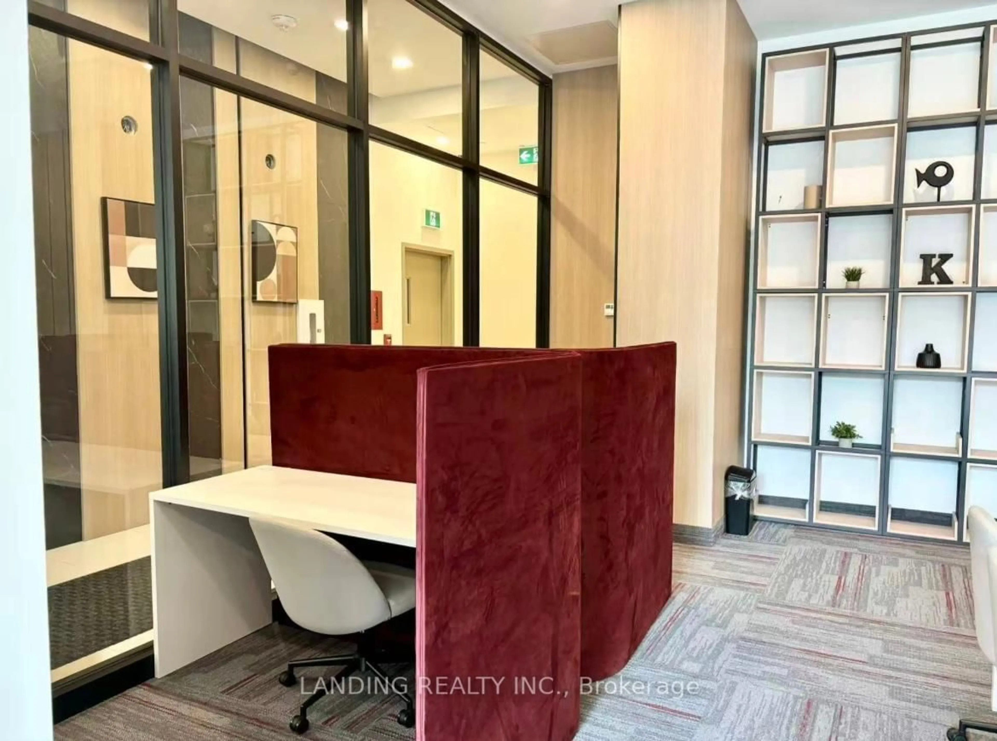 Indoor foyer for 3425 Sheppard Ave #205, Toronto Ontario M1T 3K5