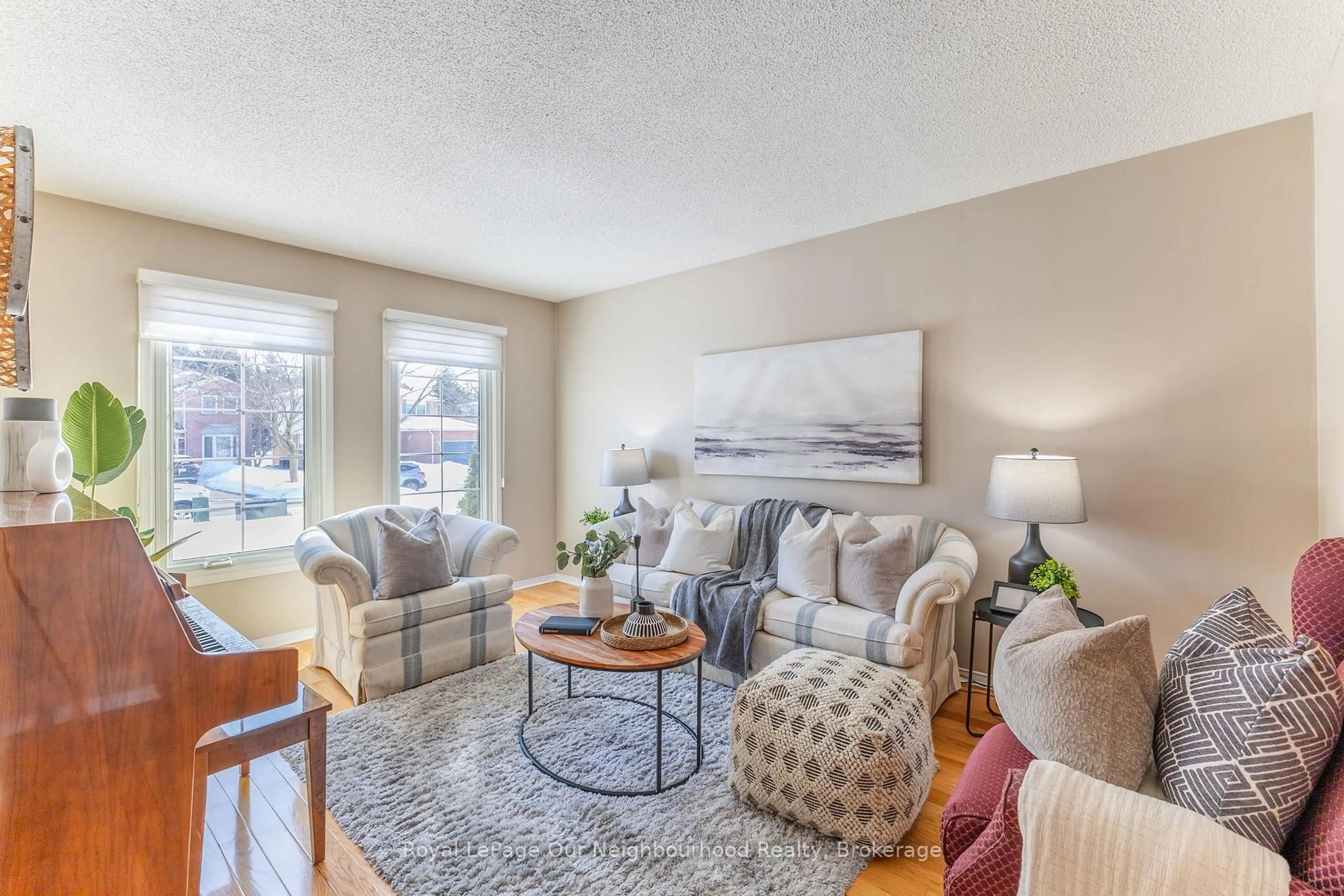 Living room with furniture, unknown for 10 Holden Crt, Whitby Ontario L1N 9A1