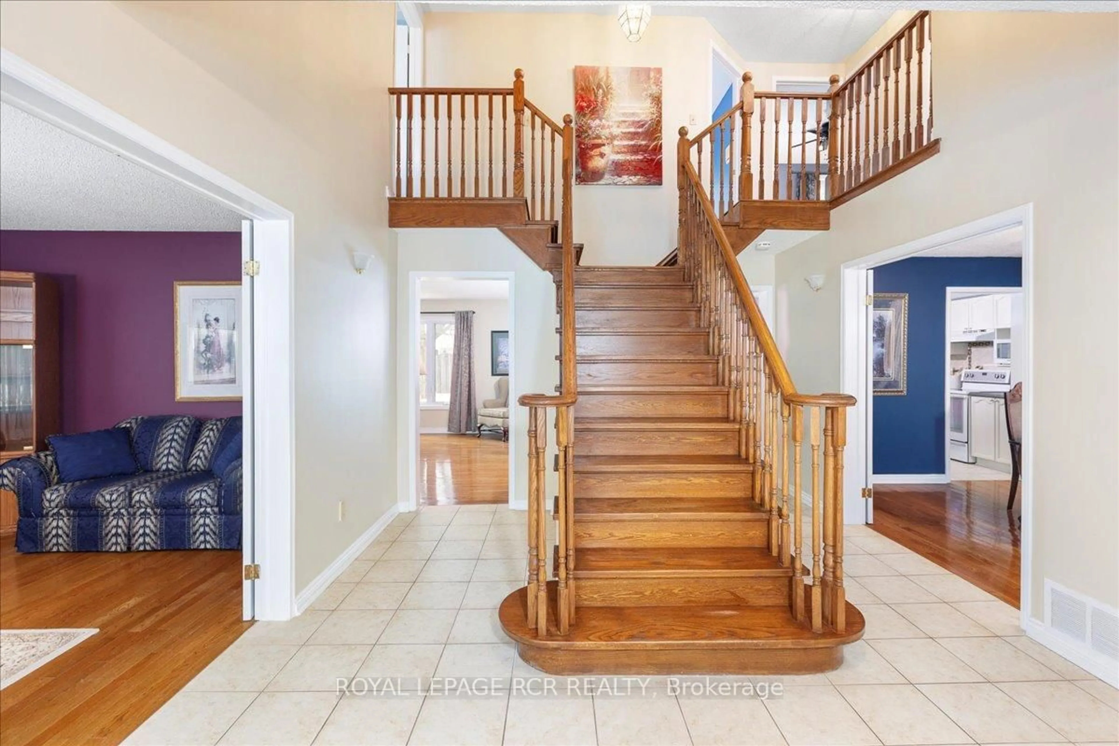 Unknown for 38 Chipperfield Cres, Whitby Ontario L1R 1N9