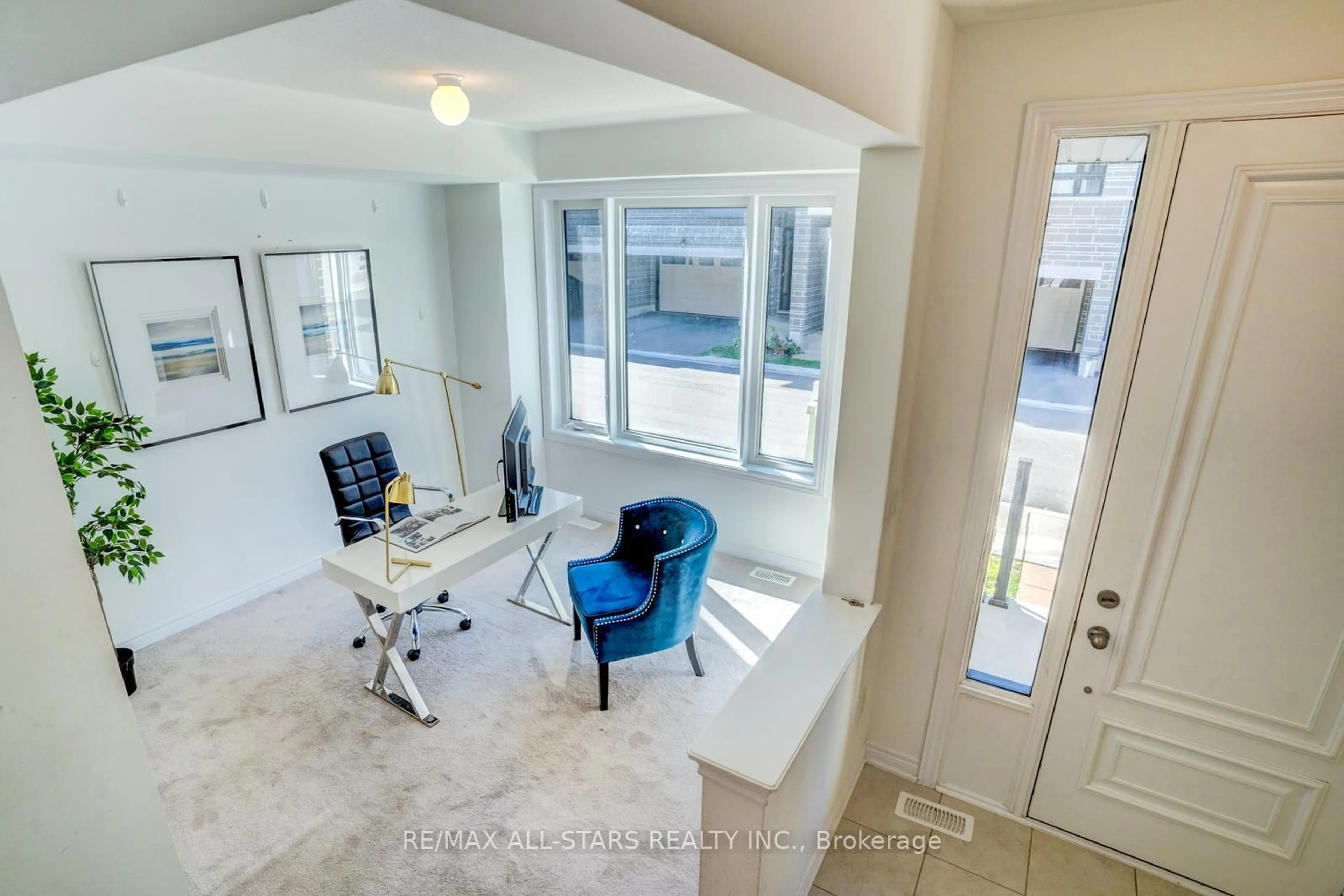 Unknown for 41 Steamboat Way, Whitby Ontario L1N 0M6