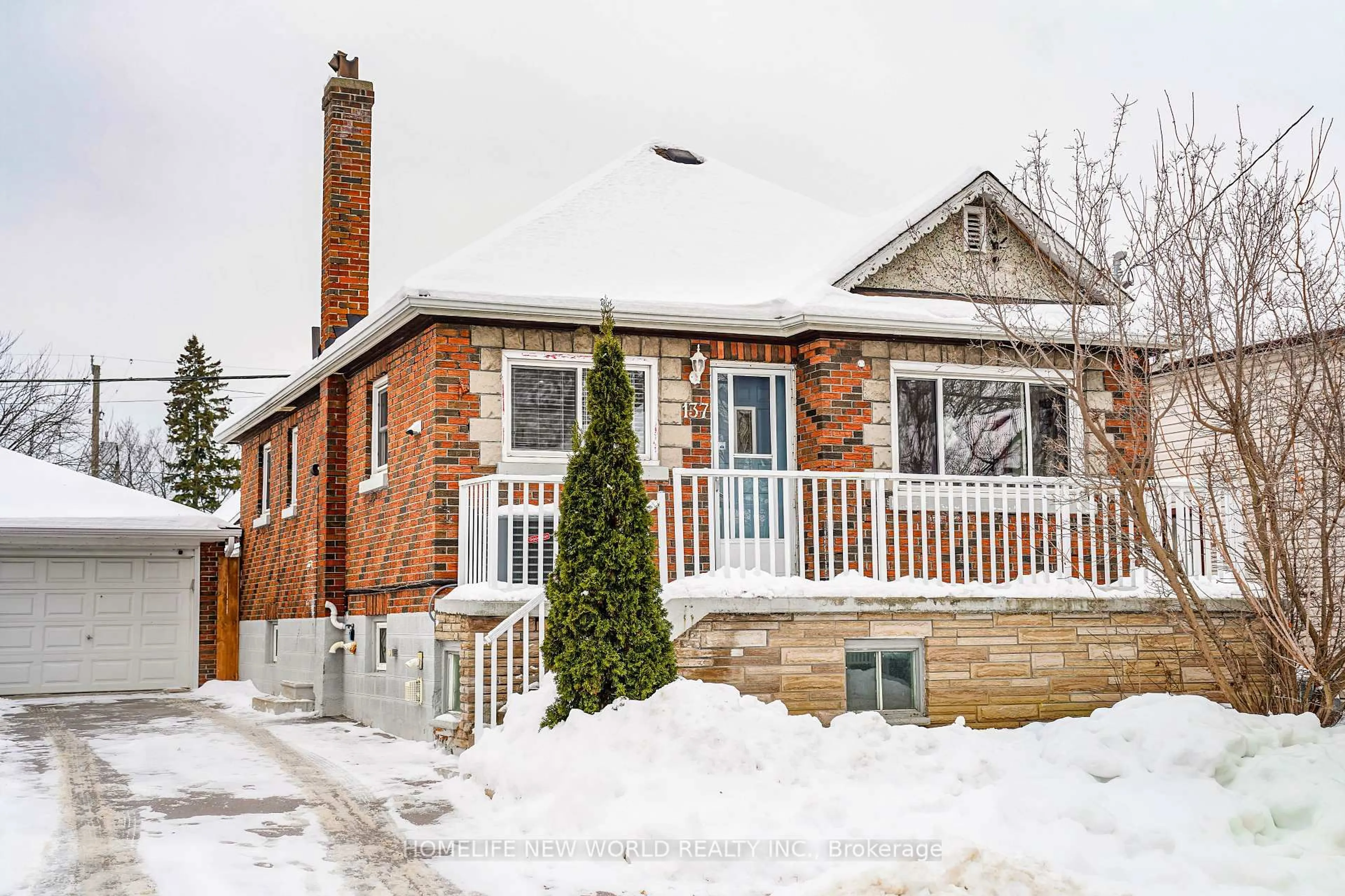 Home with brick exterior material, street for 137 Banting Ave, Oshawa Ontario L1H 2M5