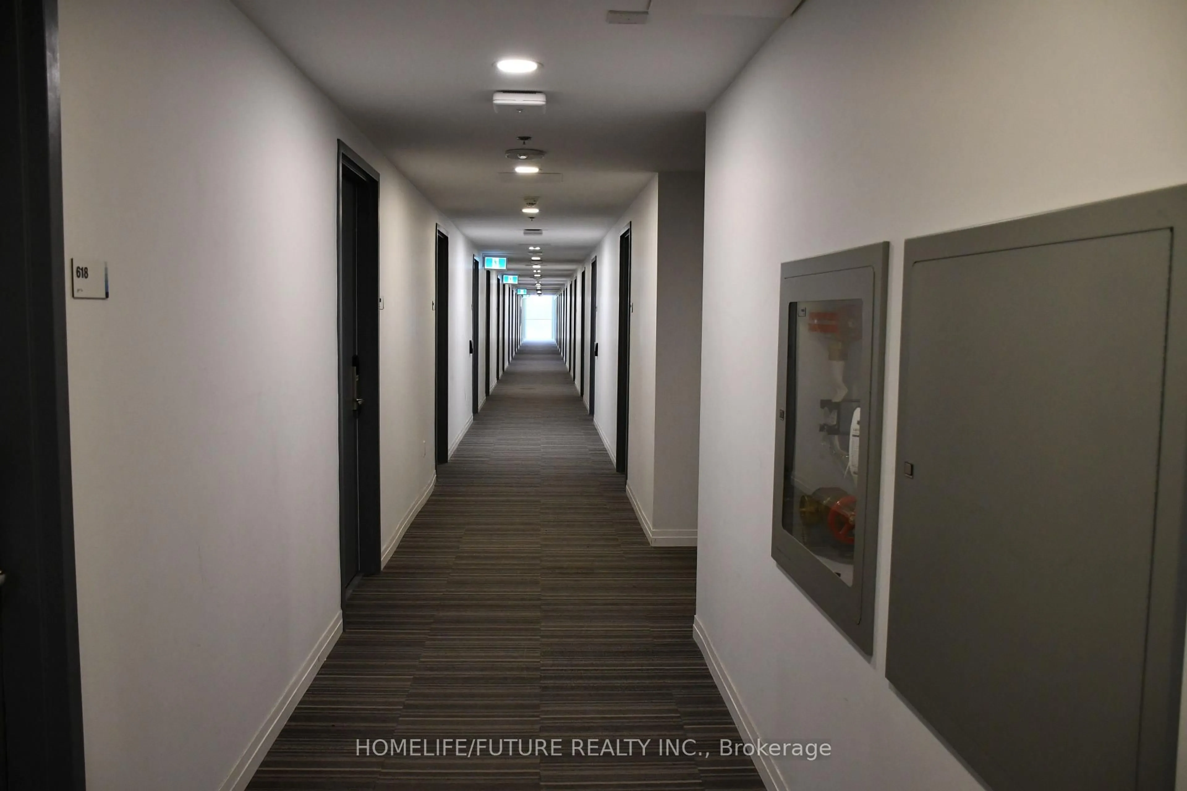 Indoor foyer for 1900 Simcoe St #629, Oshawa Ontario L1G 4Y3