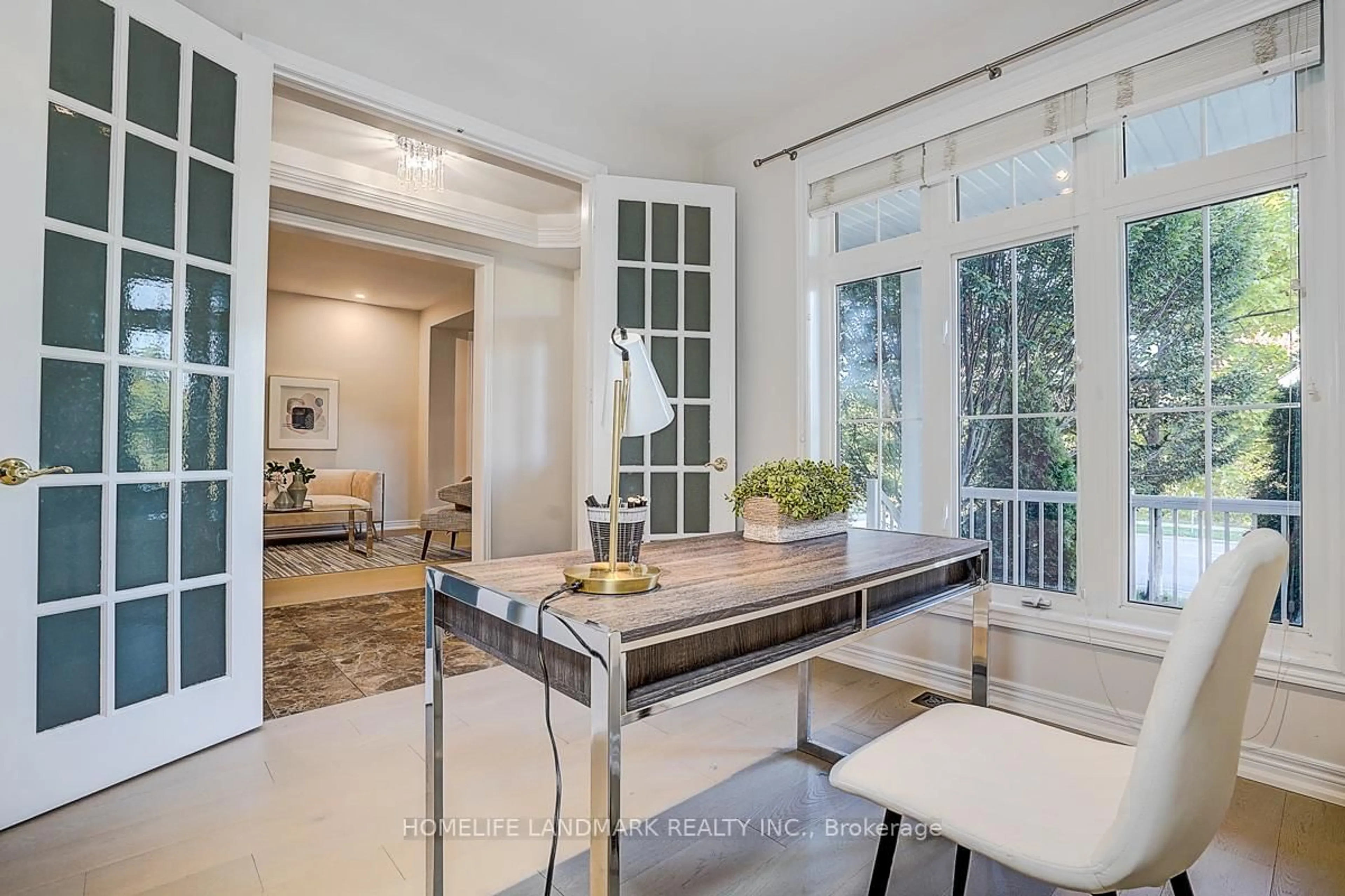 Unknown for 92 Montgomery Ave, Whitby Ontario L1M 2N7