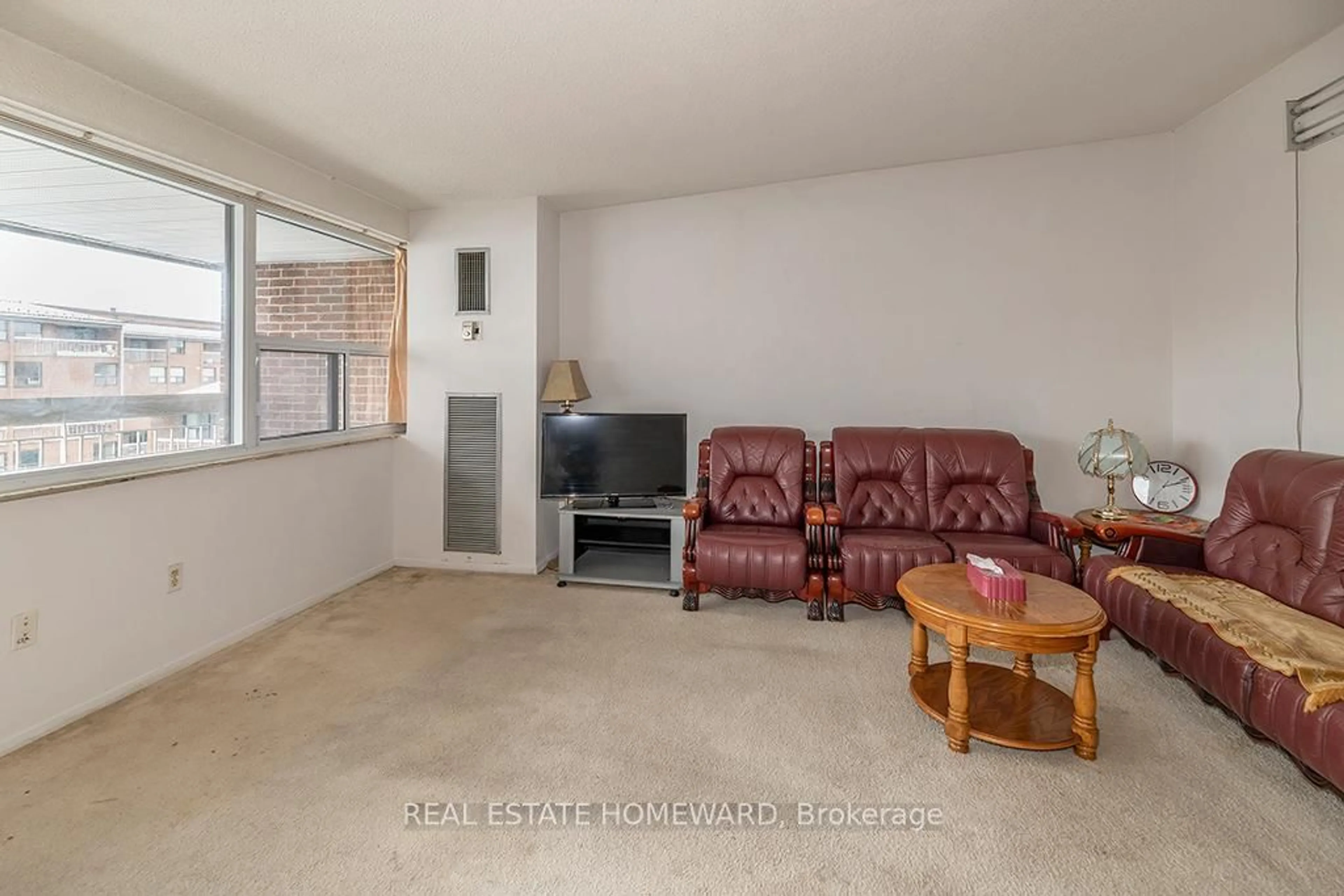 Living room with furniture, unknown for 4060 Lawrence Ave #505, Toronto Ontario M1E 4V4