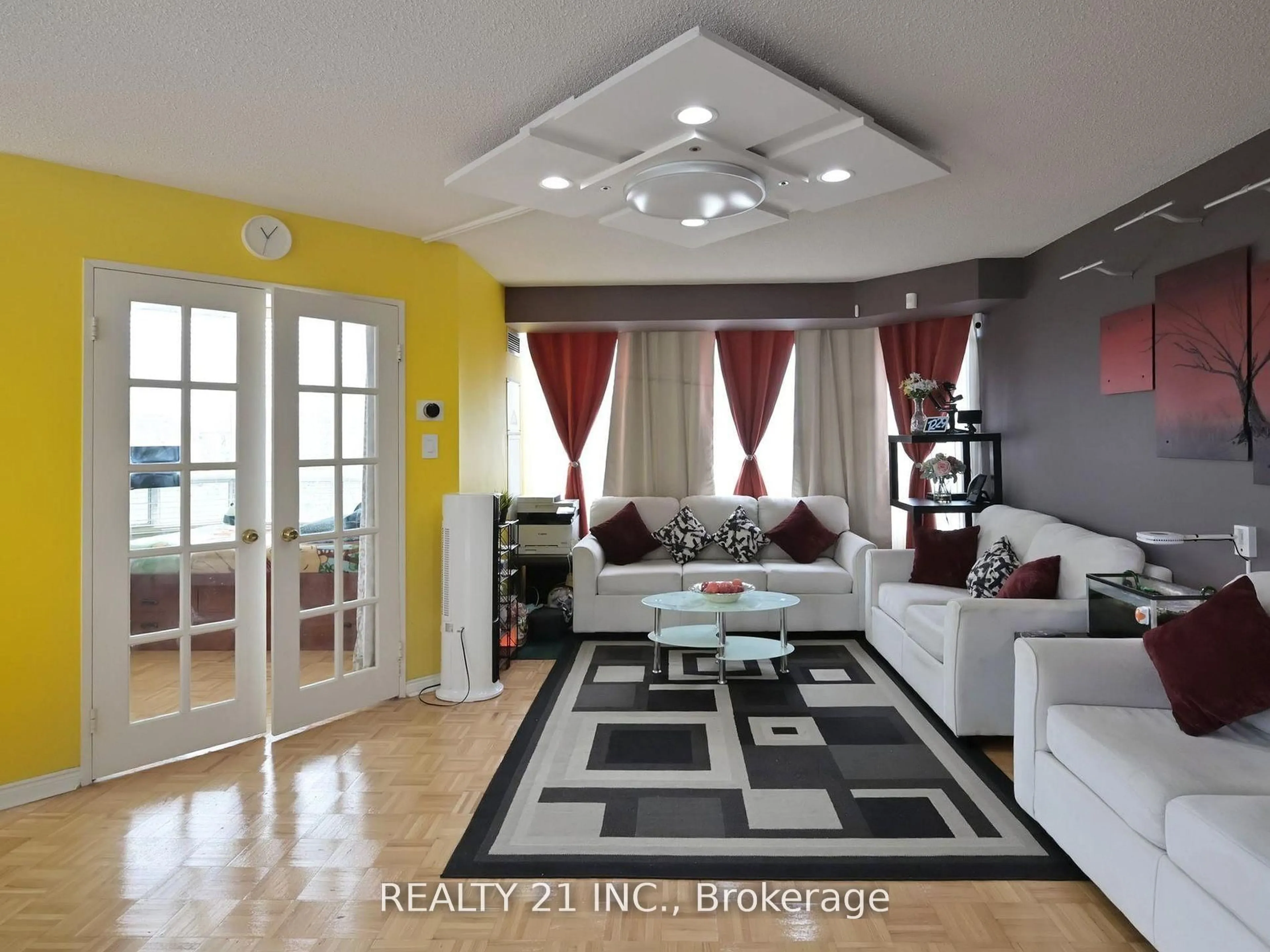 Living room with furniture, unknown for 1 Greystone Walk Dr #488, Toronto Ontario M1K 5J3