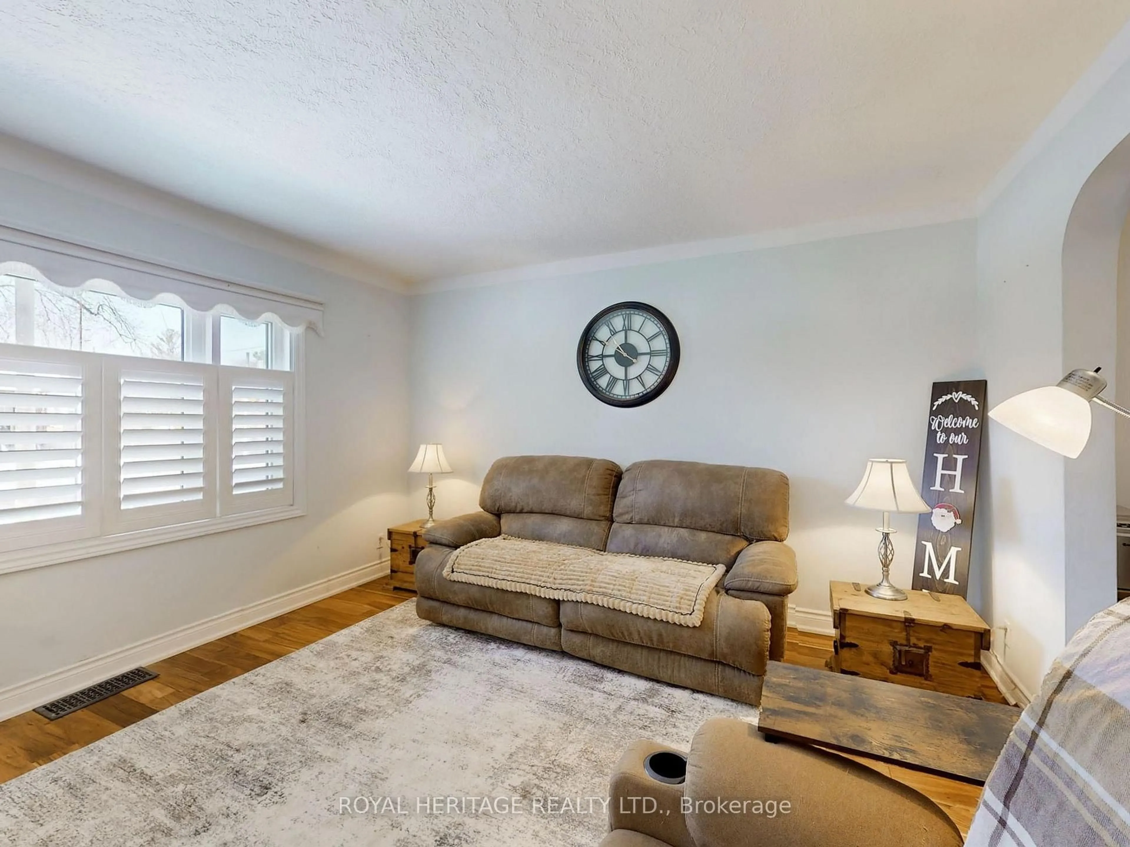 Living room with furniture, unknown for 651 Somerville Ave, Oshawa Ontario L1G 4J2