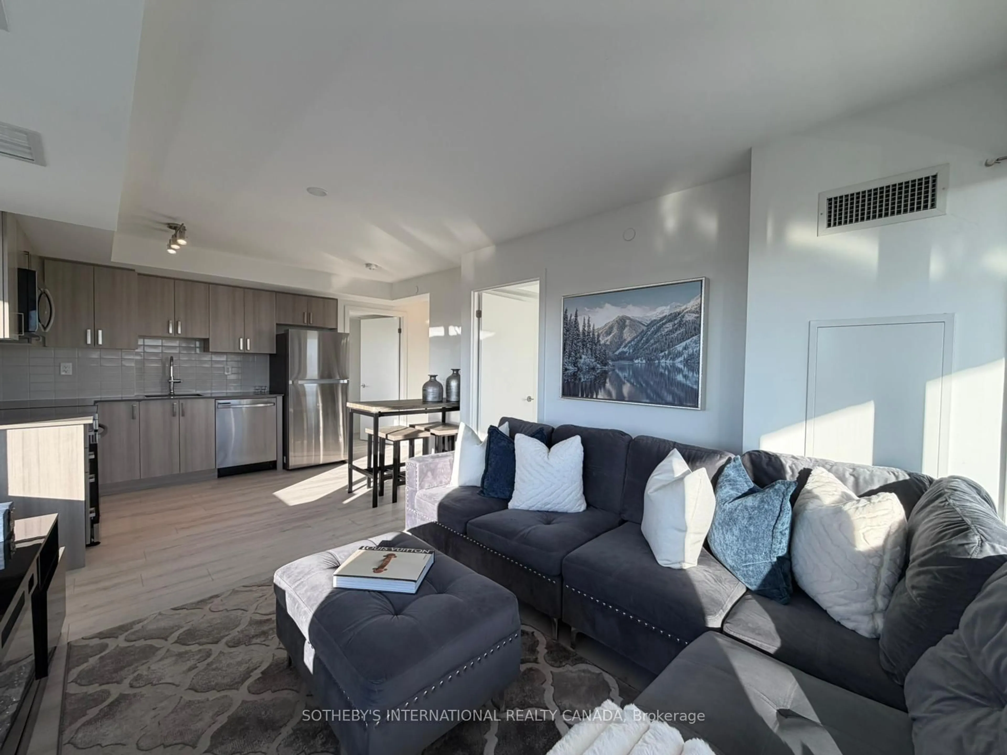 Living room with furniture, unknown for 1435 Celebration Dr #303, Pickering Ontario L1W 0C4