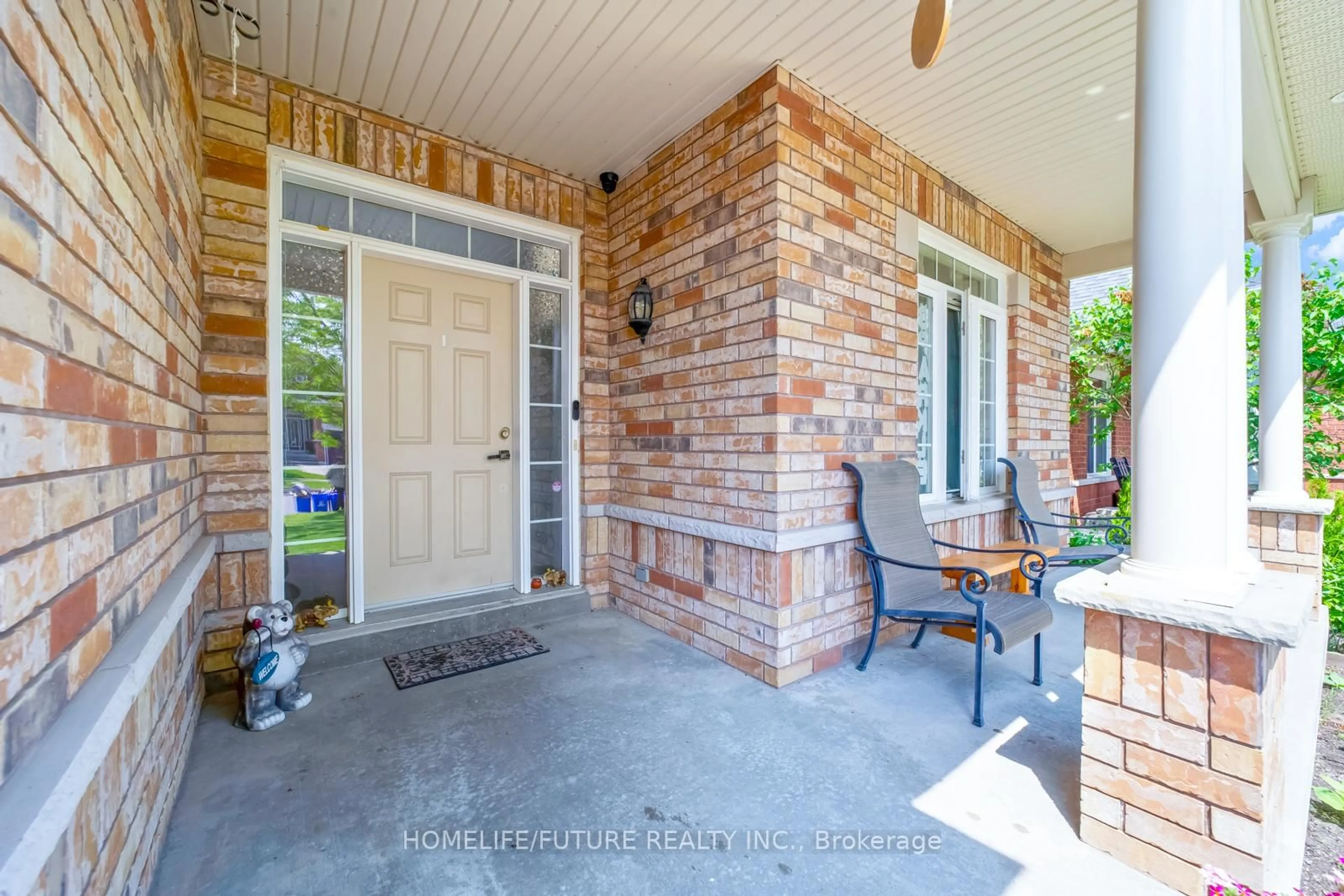 Home with brick exterior material, street for 1626 Chilliwack St, Oshawa Ontario L1K 0C4