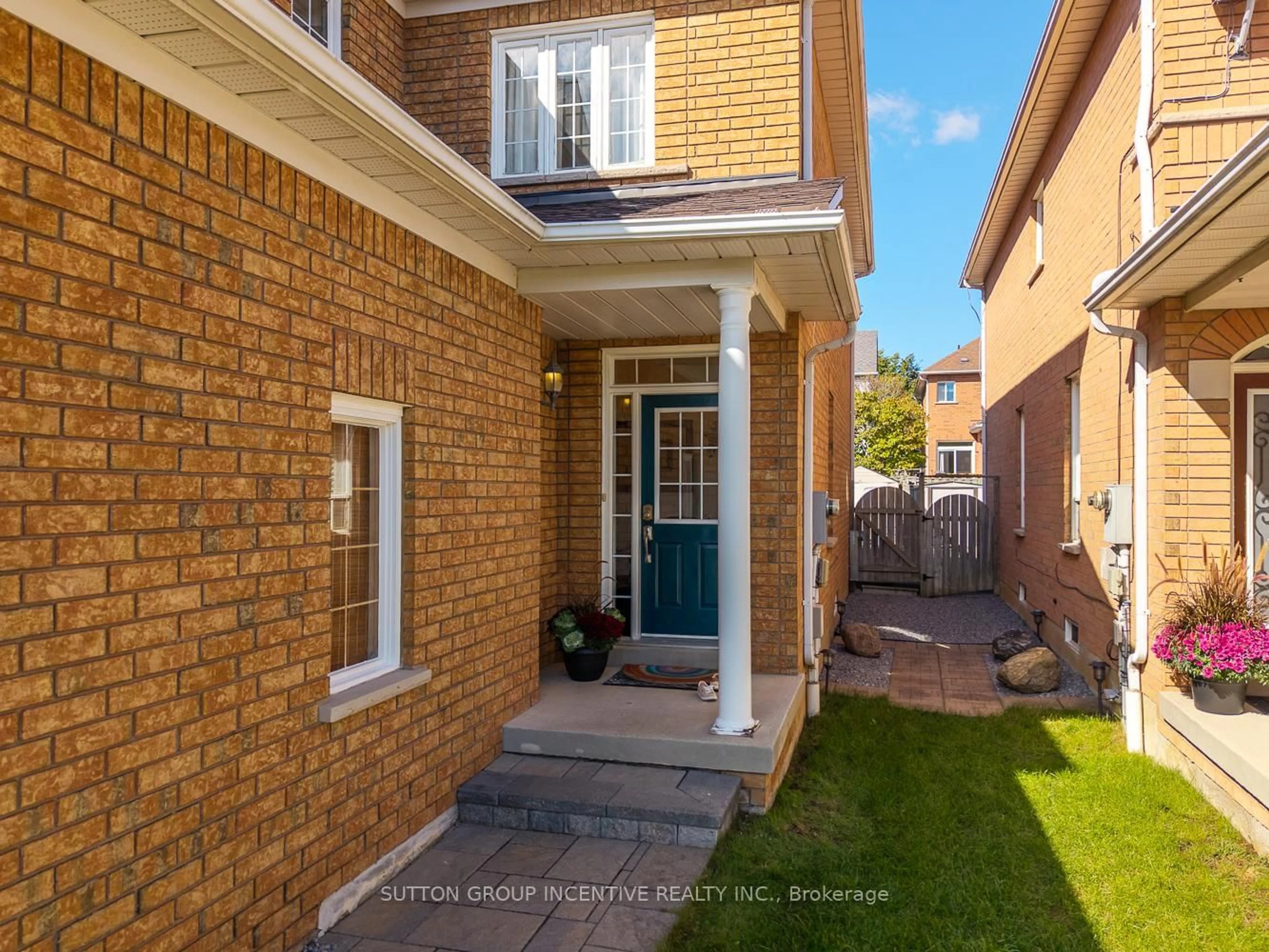 Home with brick exterior material, street for 432 Woodsmere Cres, Pickering Ontario L1V 7A4
