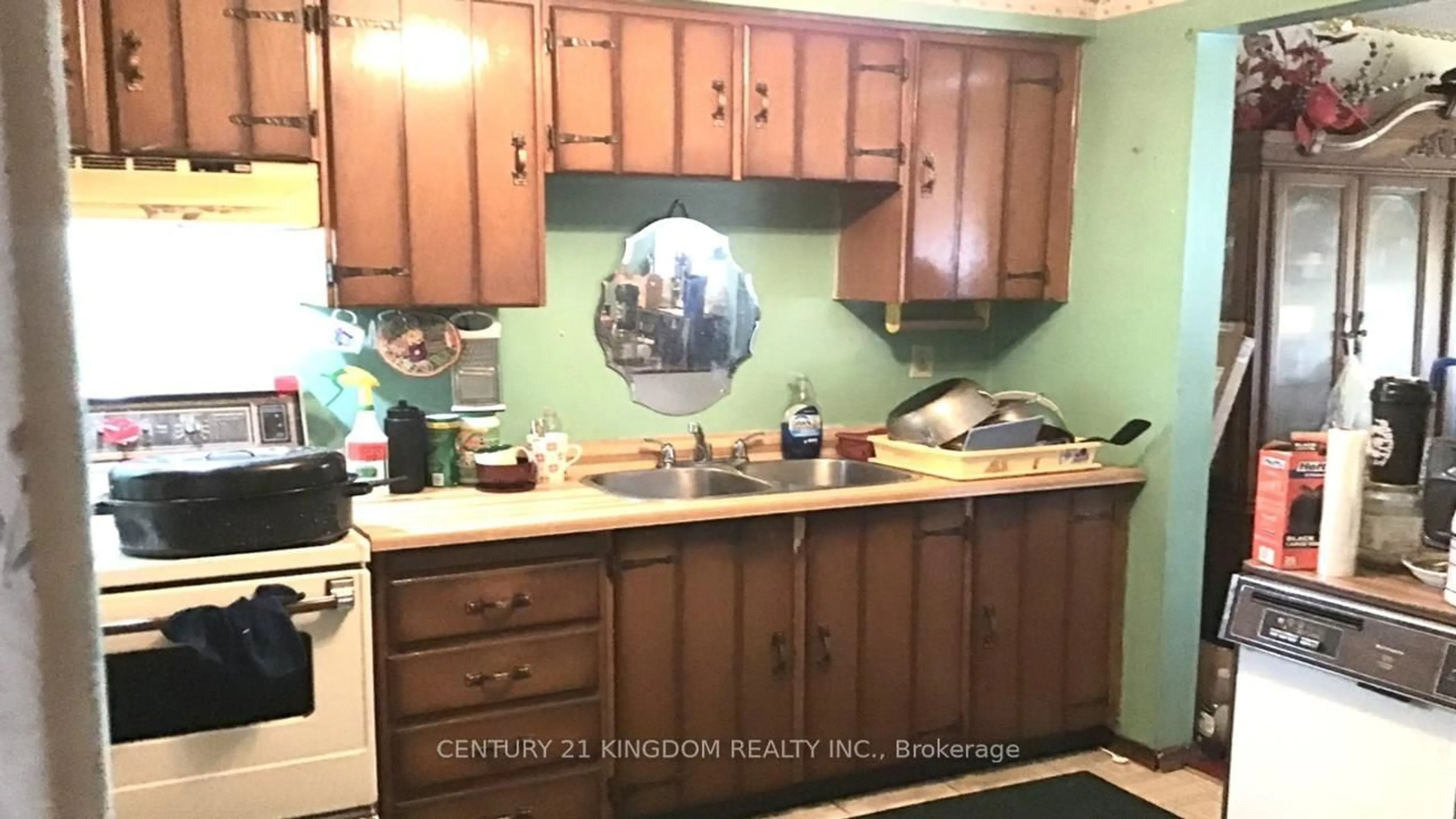 Standard kitchen, unknown for 29 Fundy Bay Blvd #71, Toronto Ontario M1W 3A2