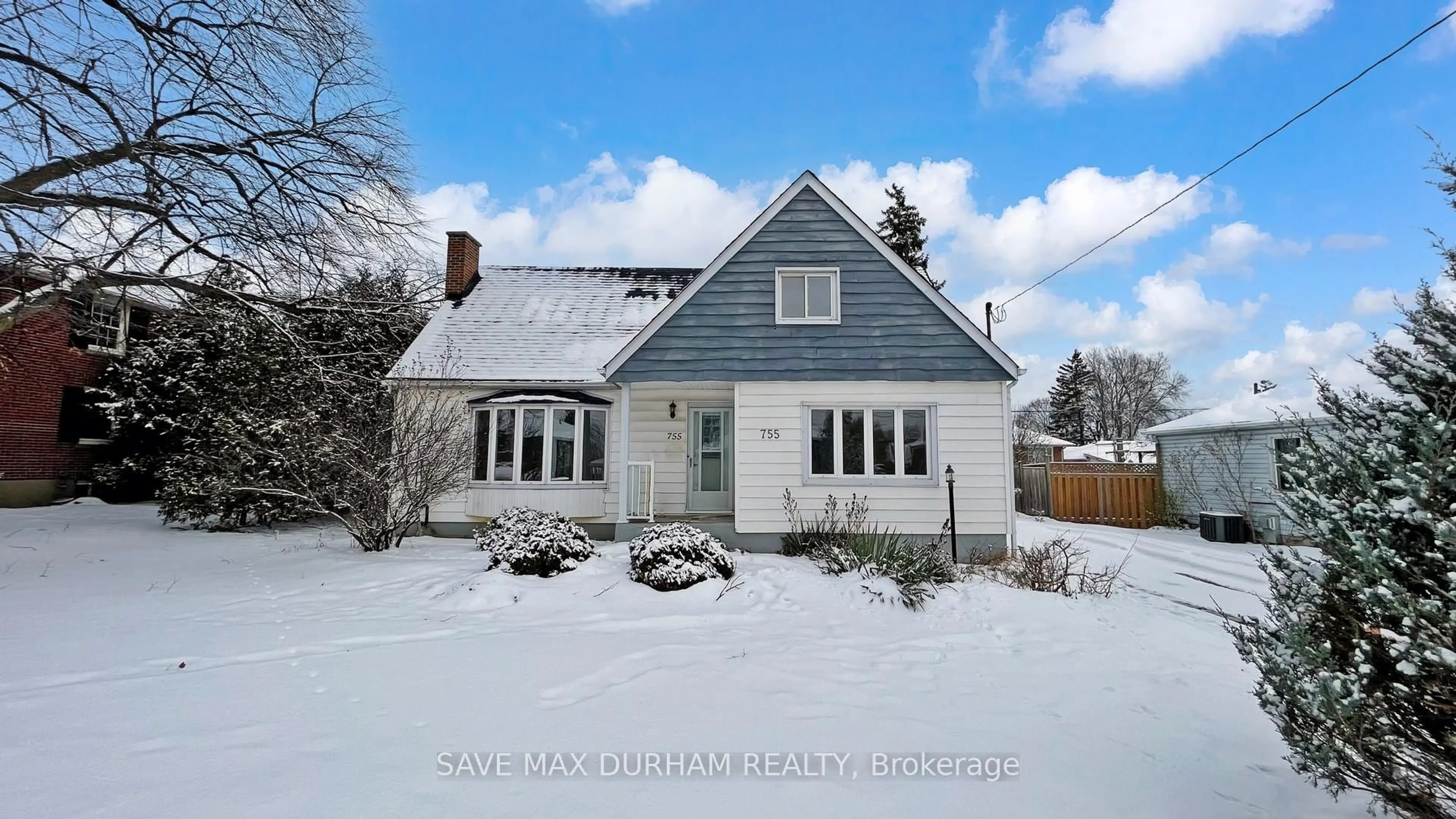 A pic from outside/outdoor area/front of a property/back of a property/a pic from drone, street for 755 Somerville St, Oshawa Ontario L1G 4J4