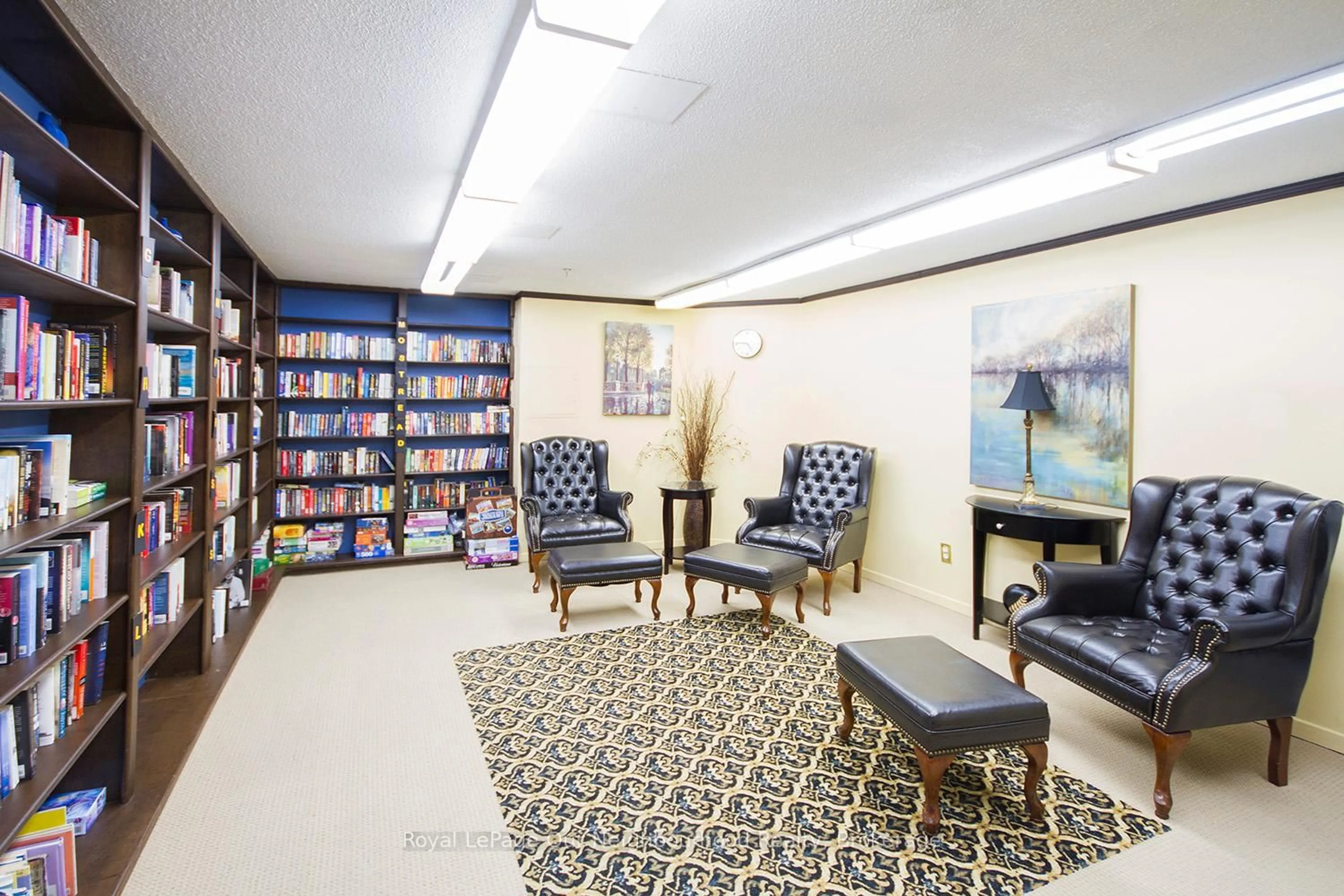 Lobby for 55 William St #ph9, Oshawa Ontario L1G 7C9