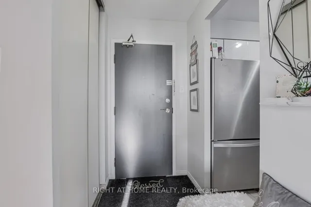 330 McCowan Rd #1114, Toronto 4