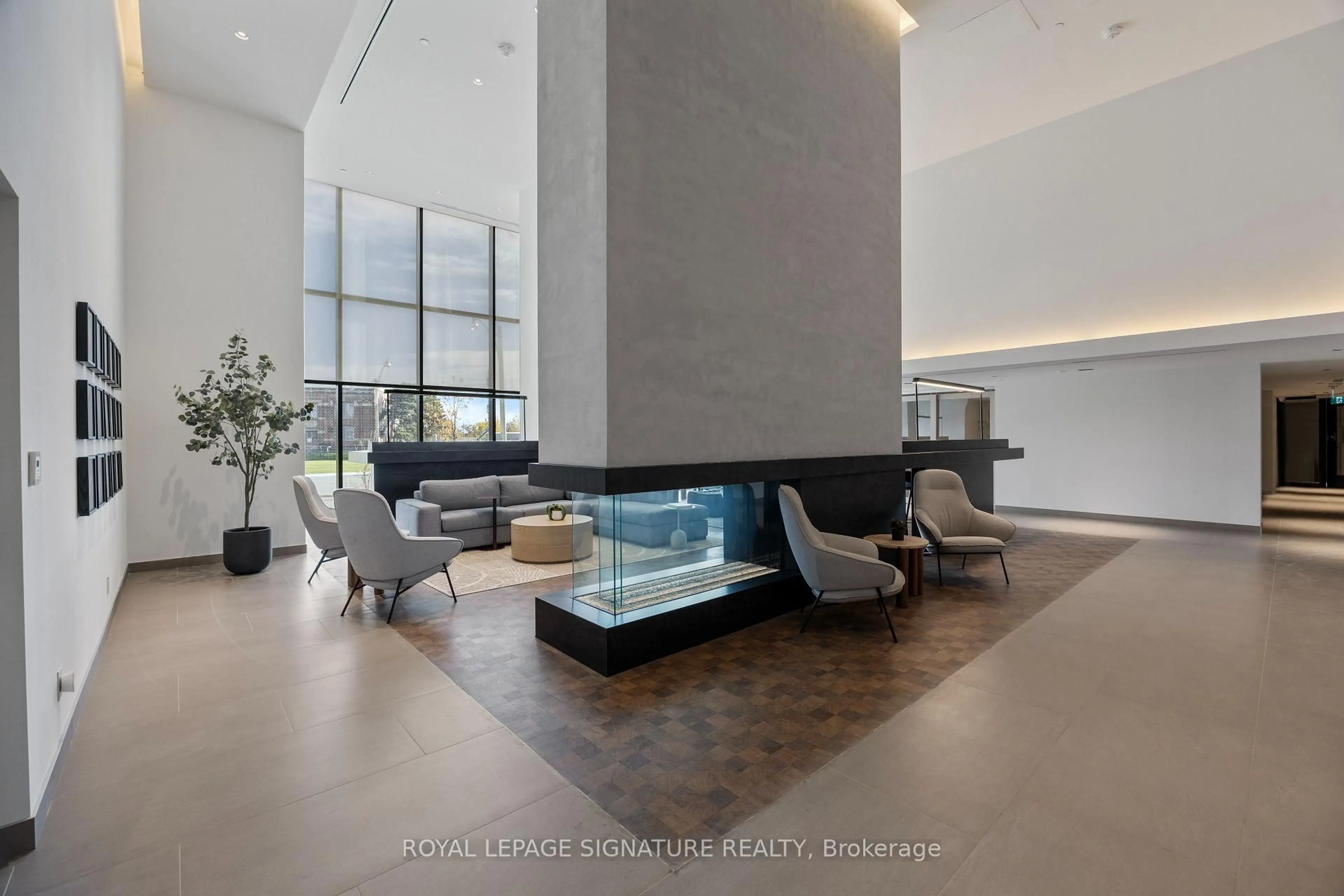 Lobby for 1050 Eastern Ave #1412, Toronto Ontario M4L 0B7