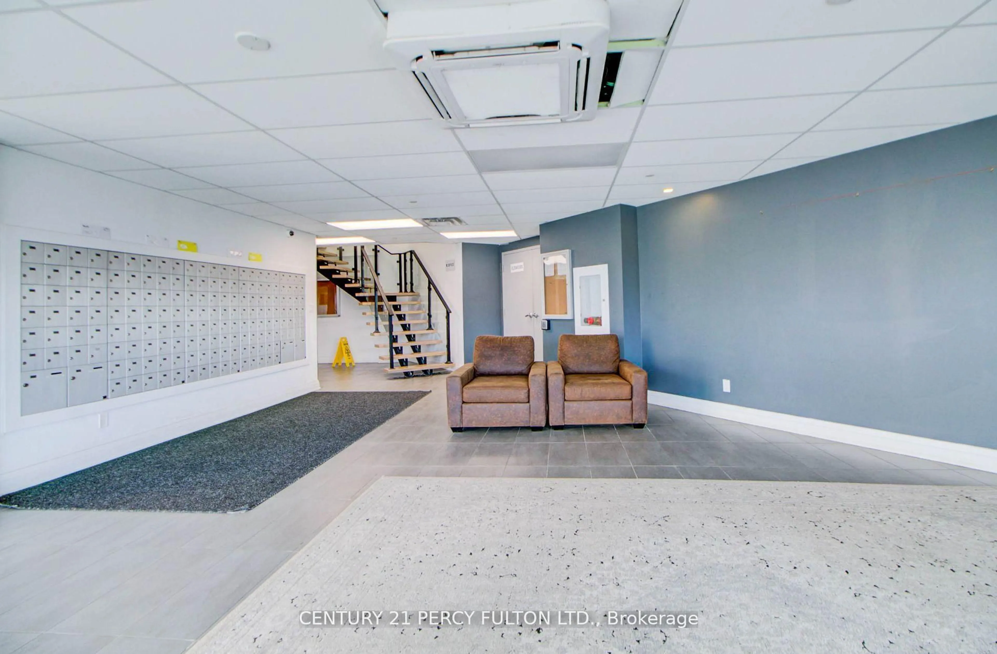 Indoor foyer for 1 Falaise Rd #509, Toronto Ontario M1E 0B9
