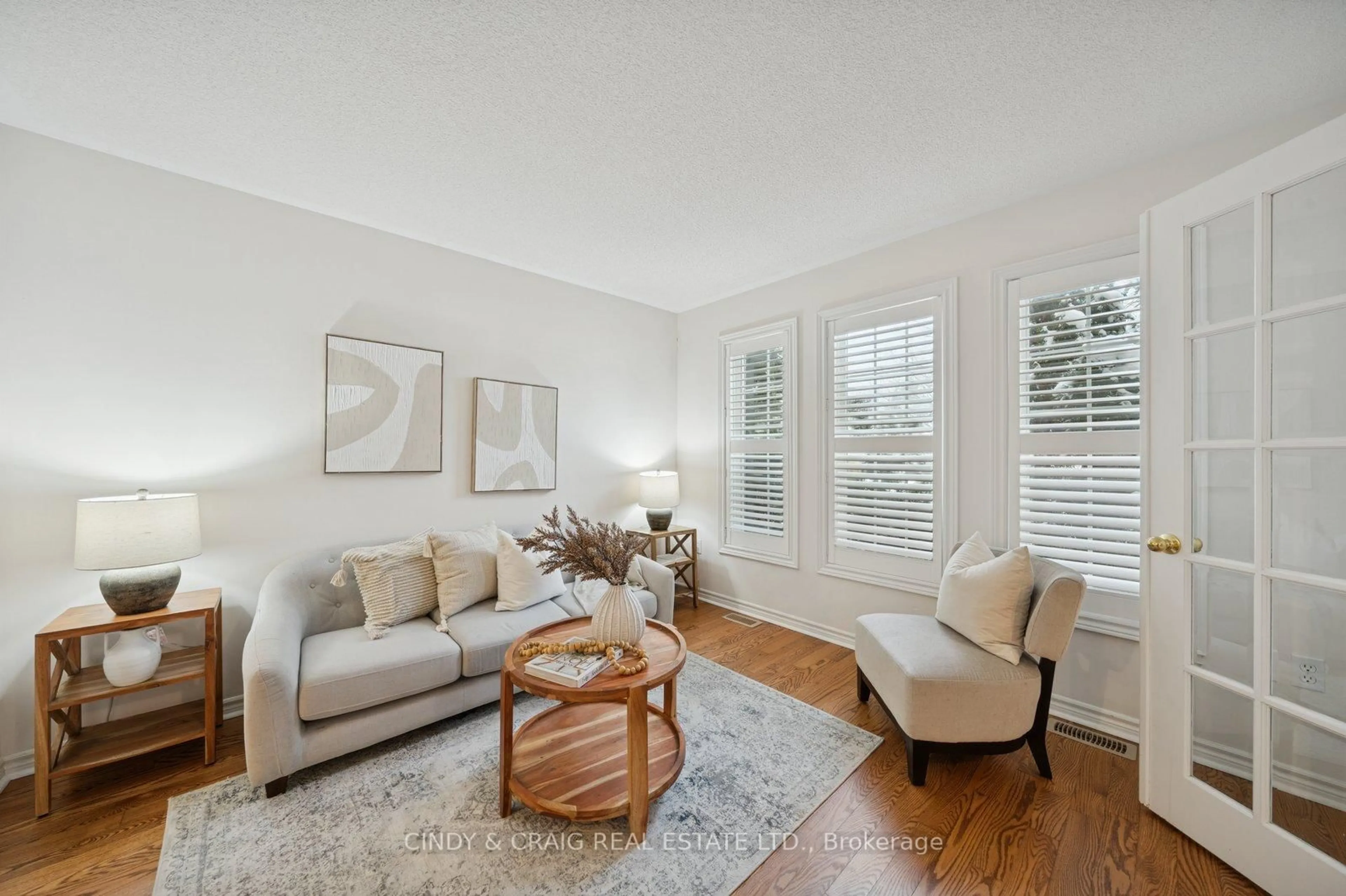 Living room with furniture, unknown for 62 Foxhunt Tr, Clarington Ontario L1E 1E4