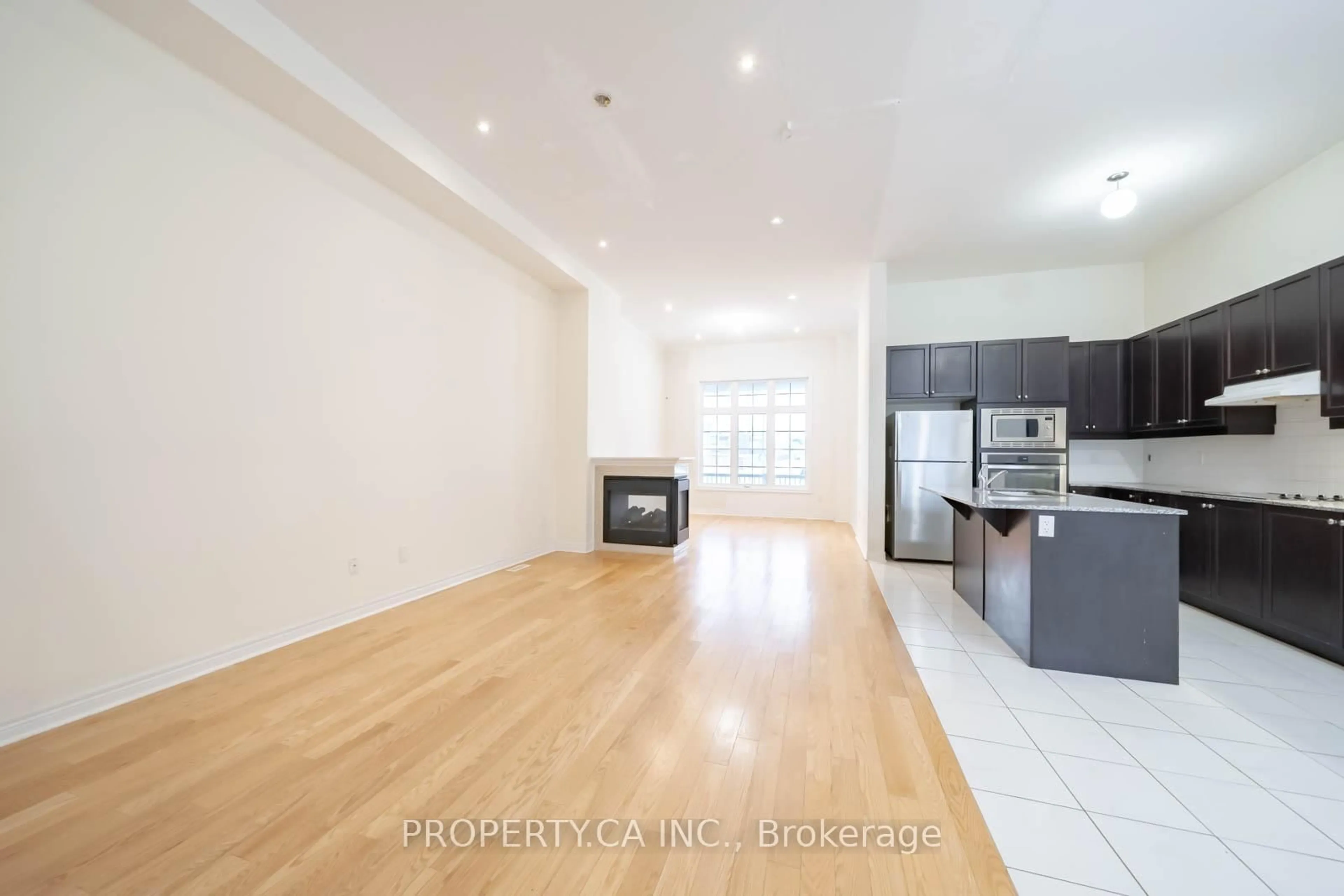 A pic of a room for 120 Braebrook Dr, Whitby Ontario L1R 0M9