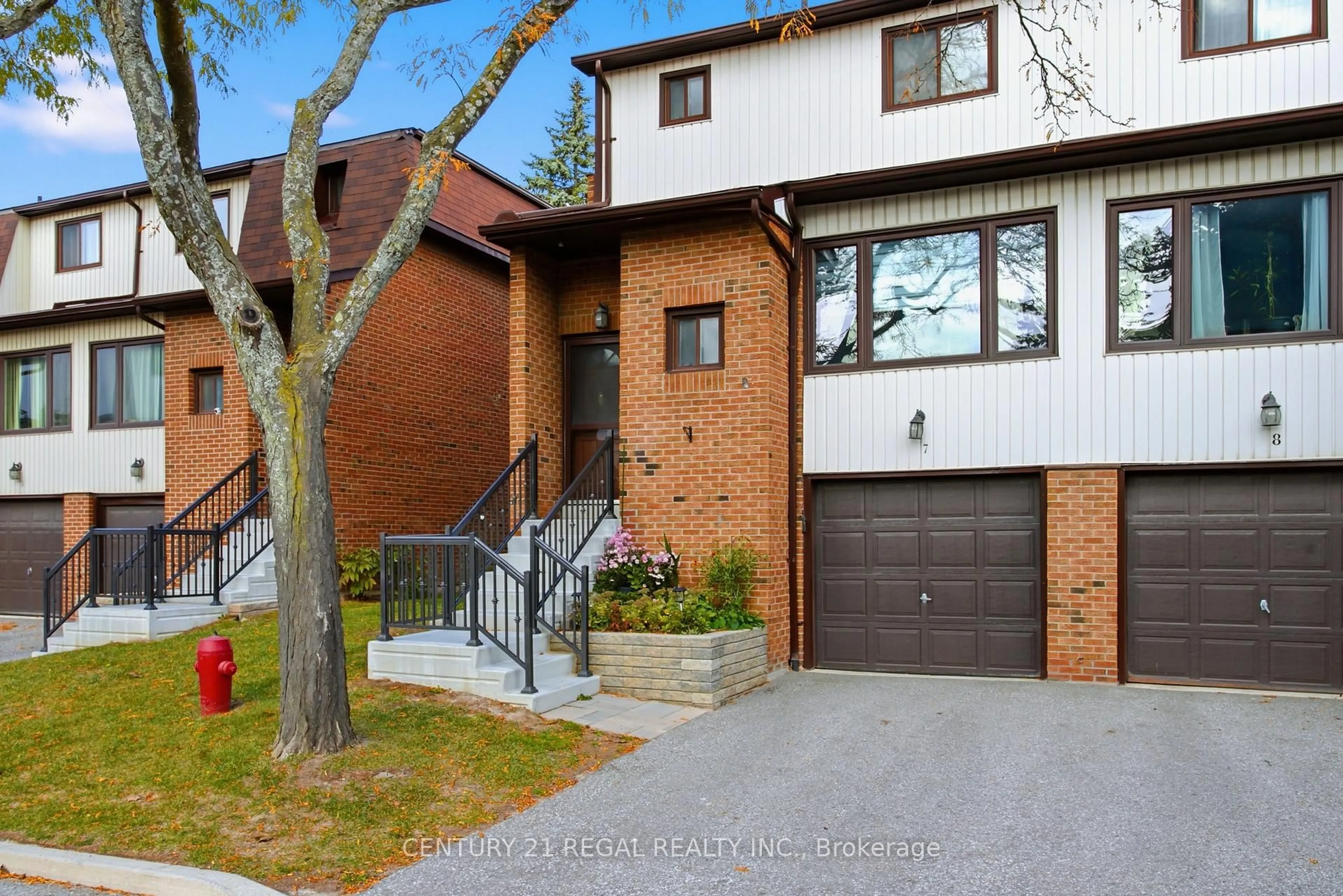 Home with brick exterior material, street for 765 Oklahoma Dr #7, Pickering Ontario L1W 3C9