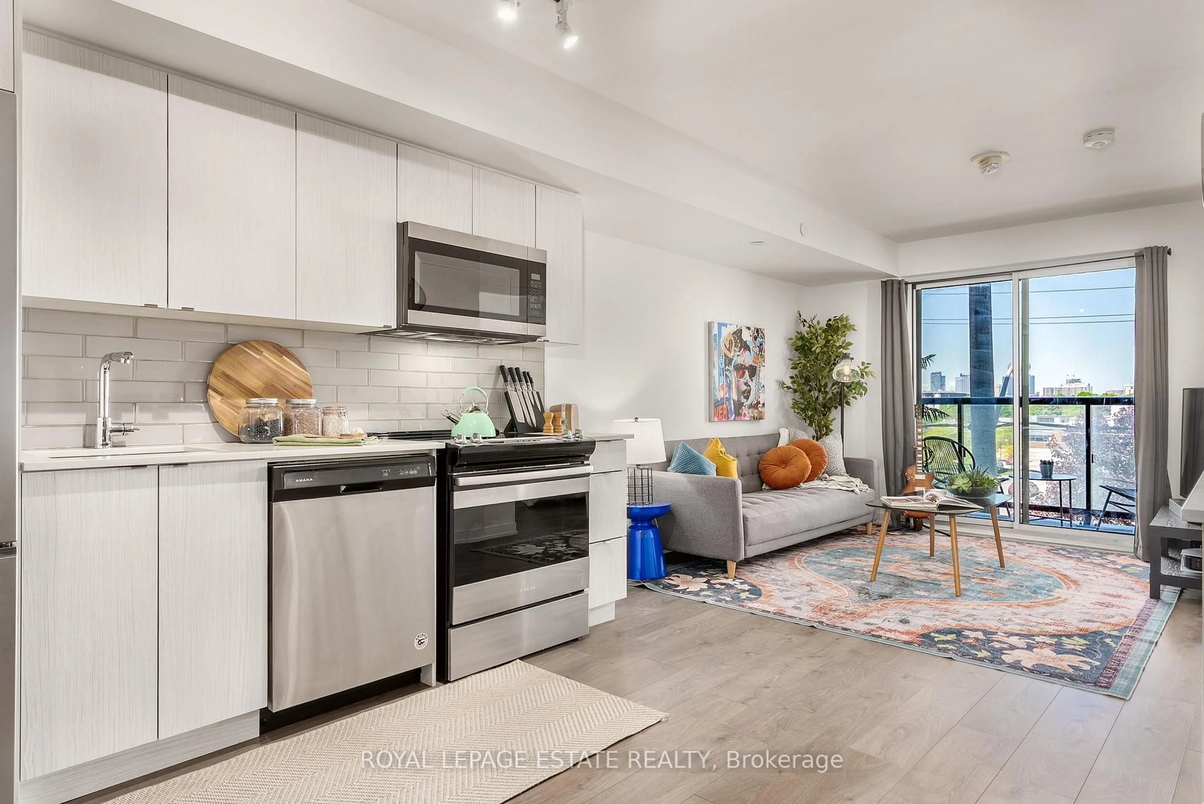 Open concept kitchen, unknown for 1401 O'Connor Dr #317, Toronto Ontario M4B 2V5