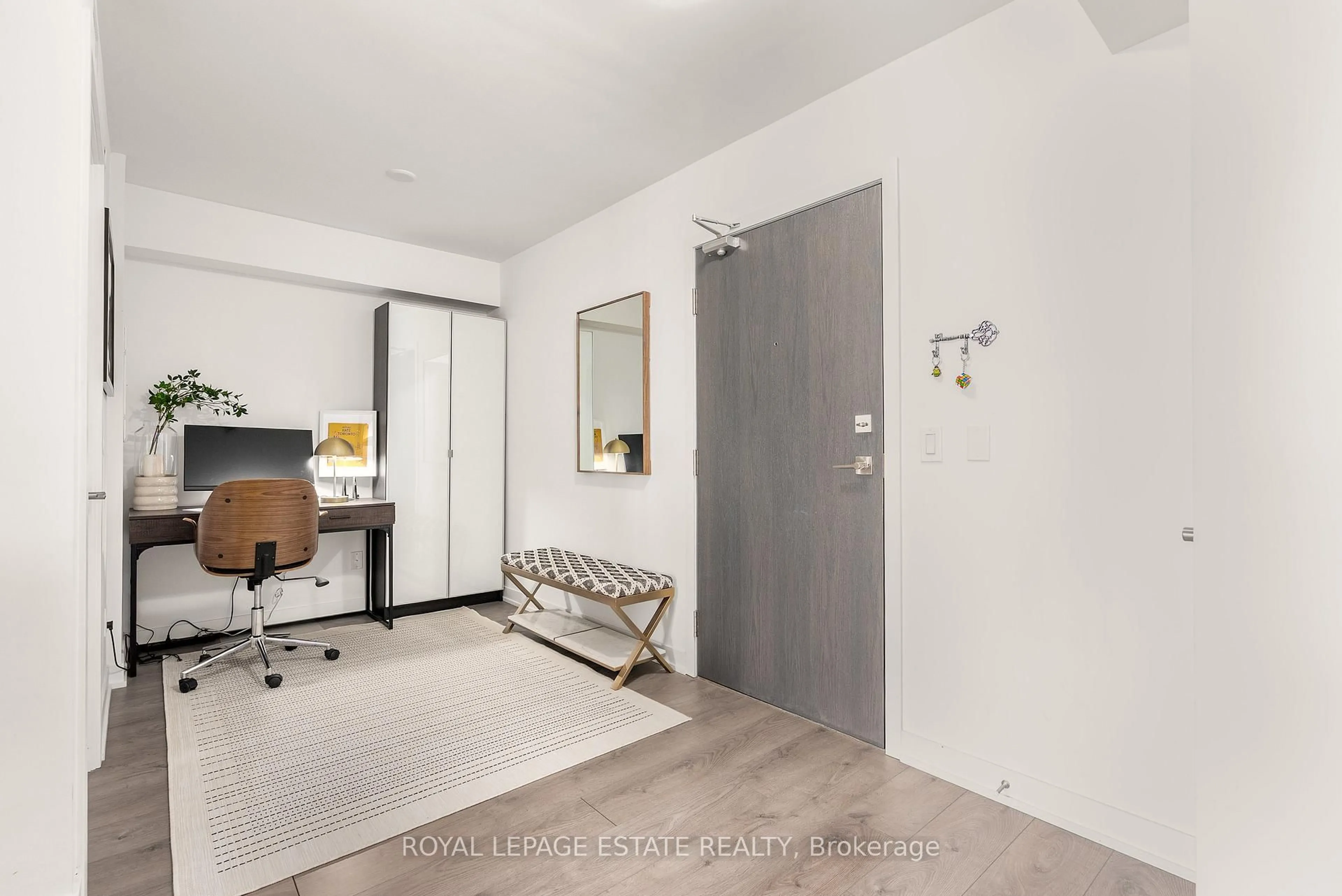 Indoor entryway for 1401 O'Connor Dr #317, Toronto Ontario M4B 2V5