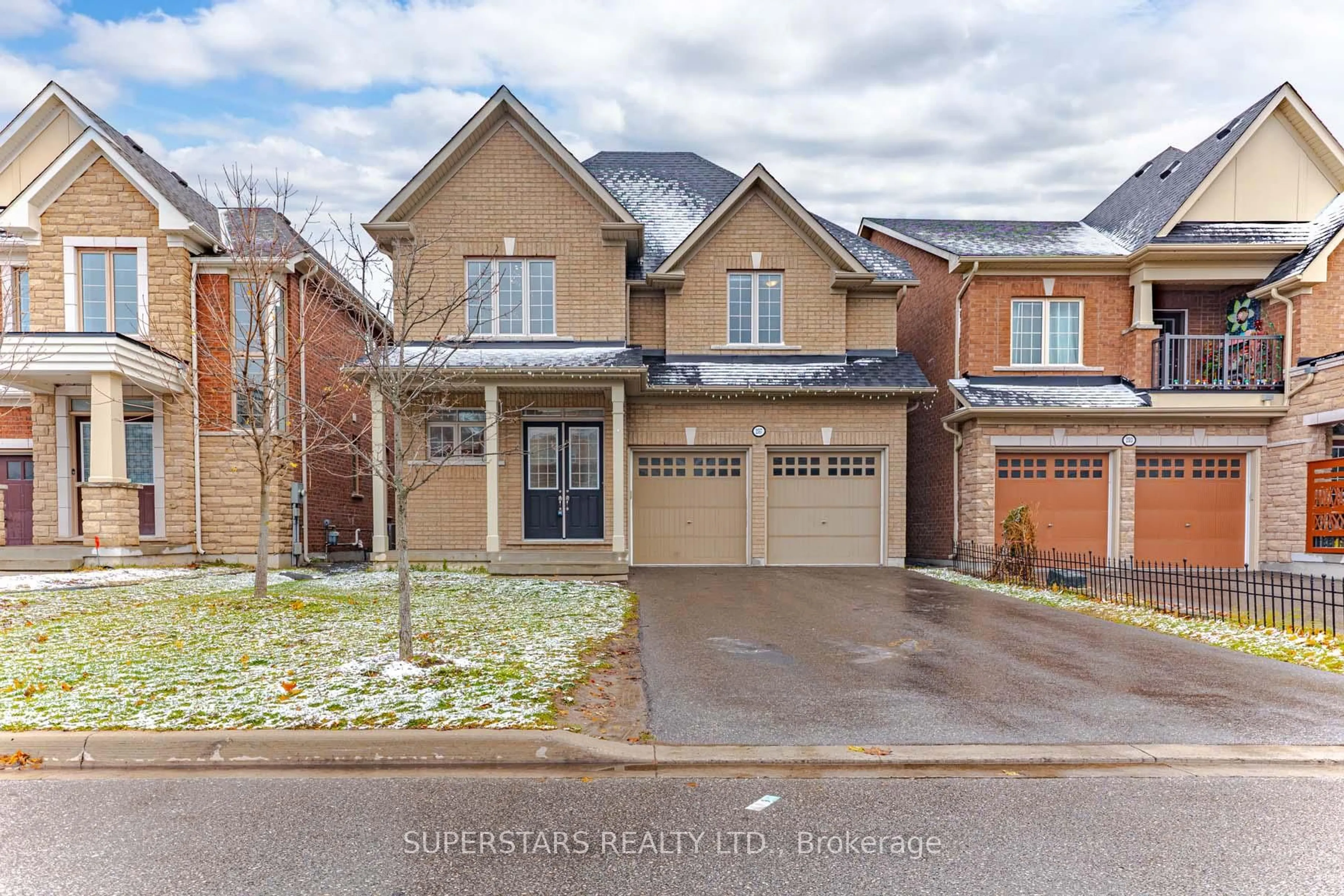 Home with brick exterior material, street for 2517 Bandsman Cres, Oshawa Ontario L1L 0M1