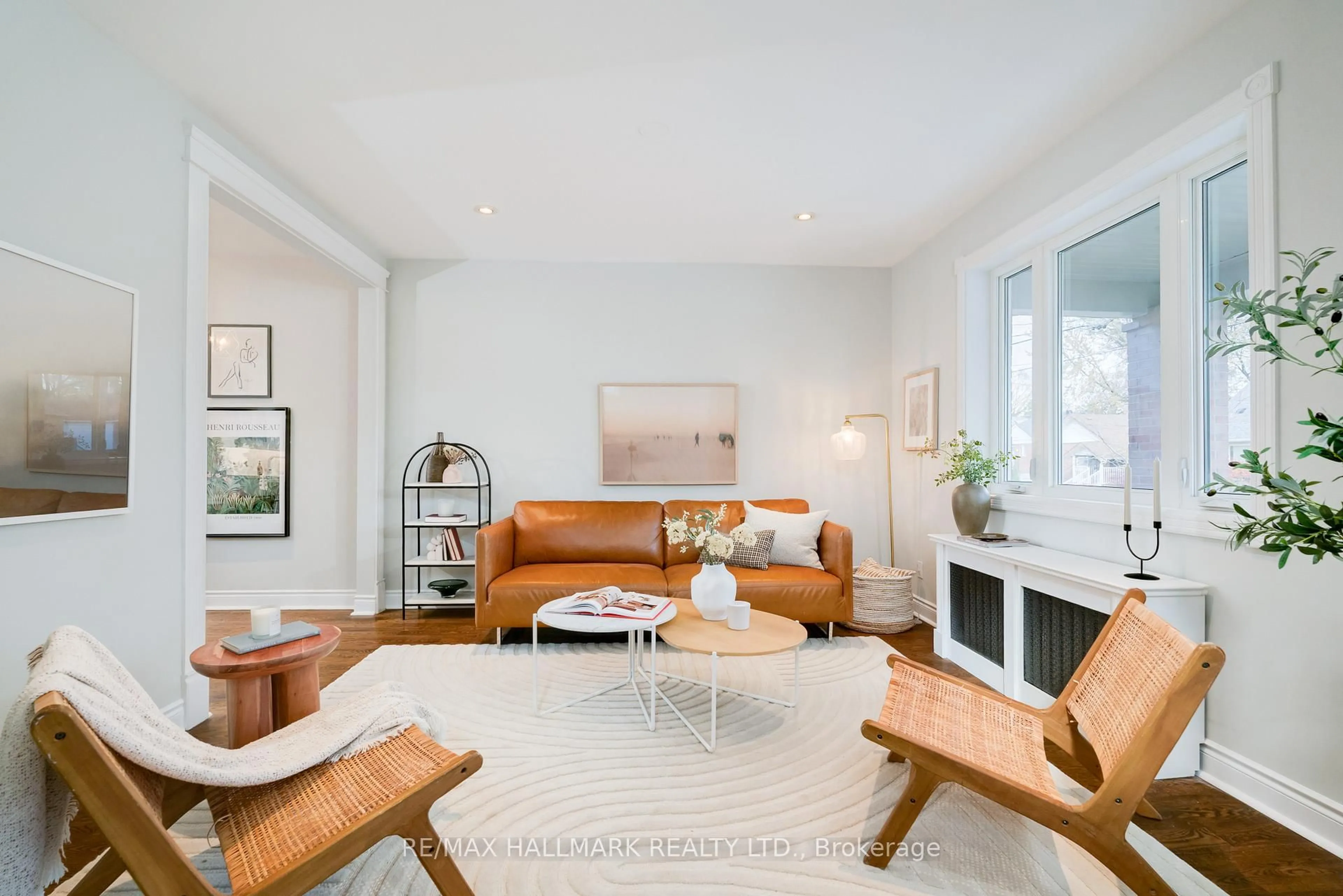 Living room with furniture, unknown for 22 Sharpe St, Toronto Ontario M1N 3T6