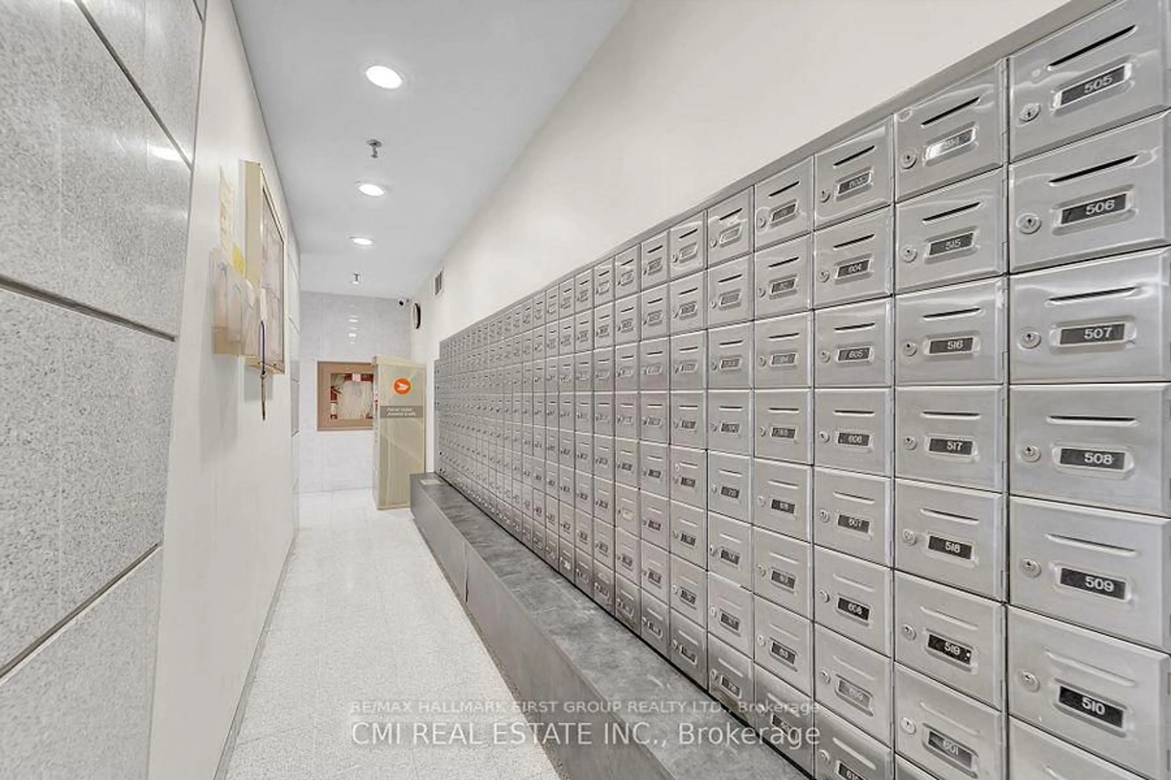 Unknown for 2466 Eglinton Ave #807, Toronto Ontario M1K 5J8