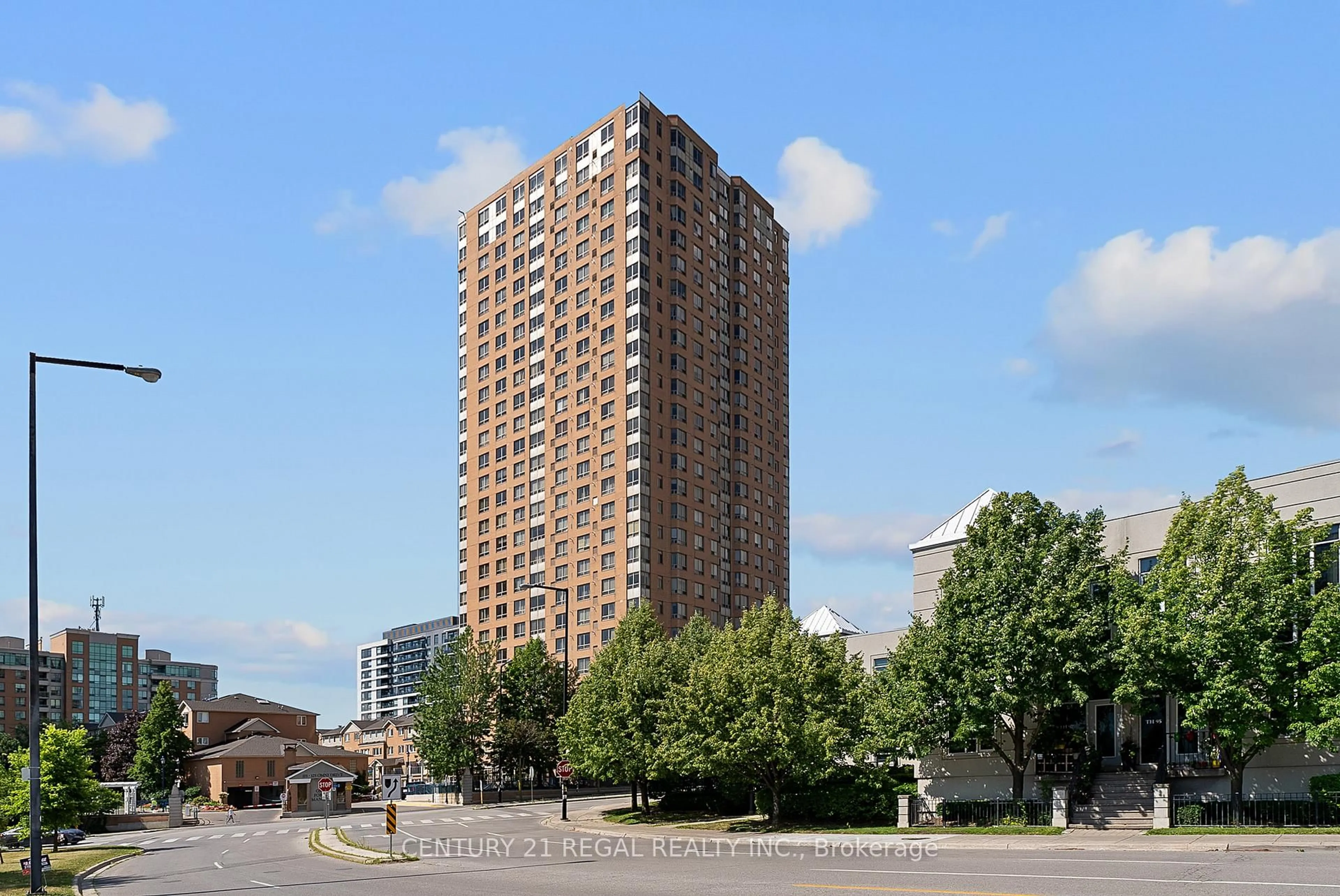 Unknown for 115 Omni Dr #603, Toronto Ontario M1P 5B4