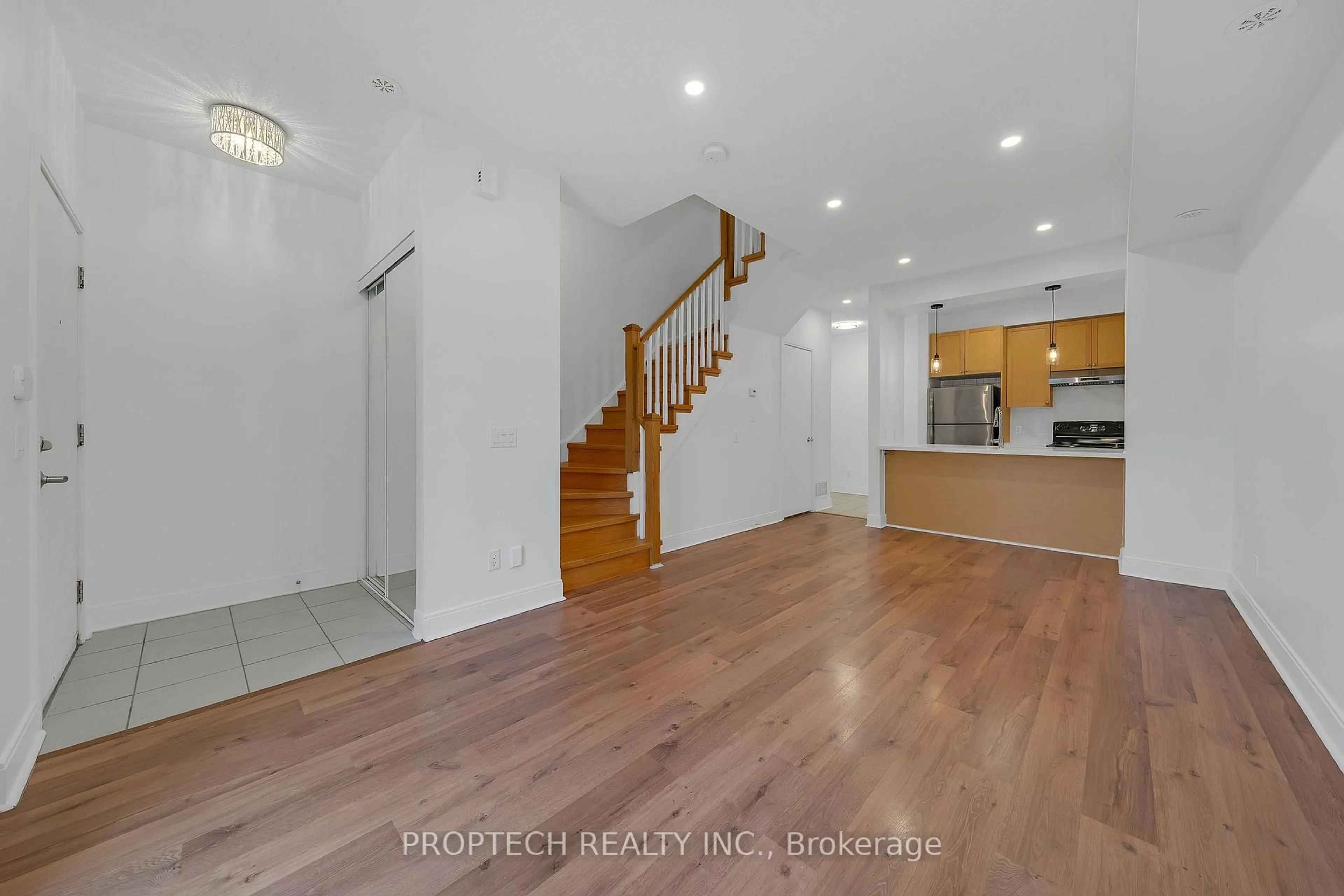 Unknown for 295 Village Green Sq #67, Toronto Ontario M1S 0L2