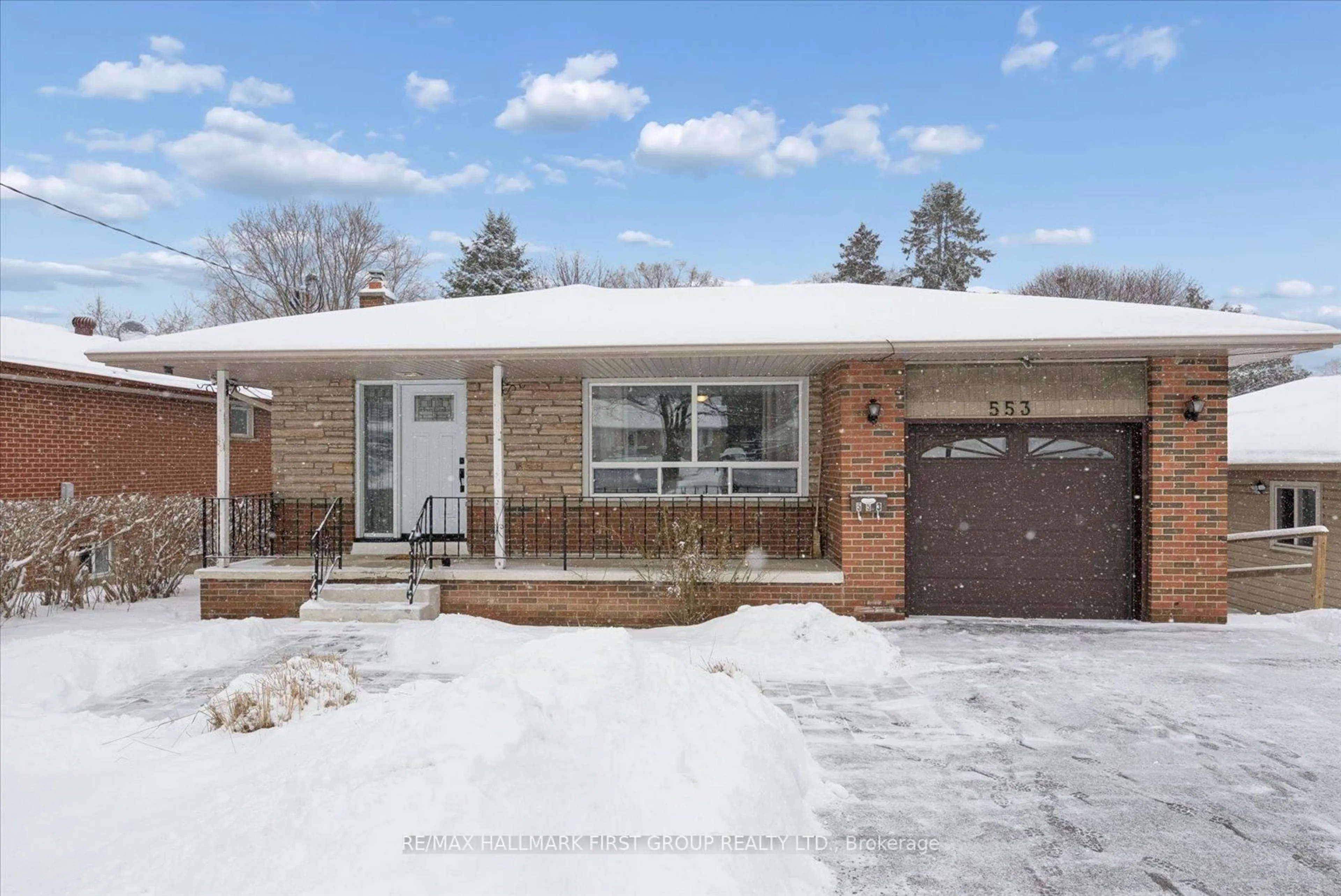 Home with brick exterior material, street for 553 Harmony Rd, Oshawa Ontario L1H 6V4