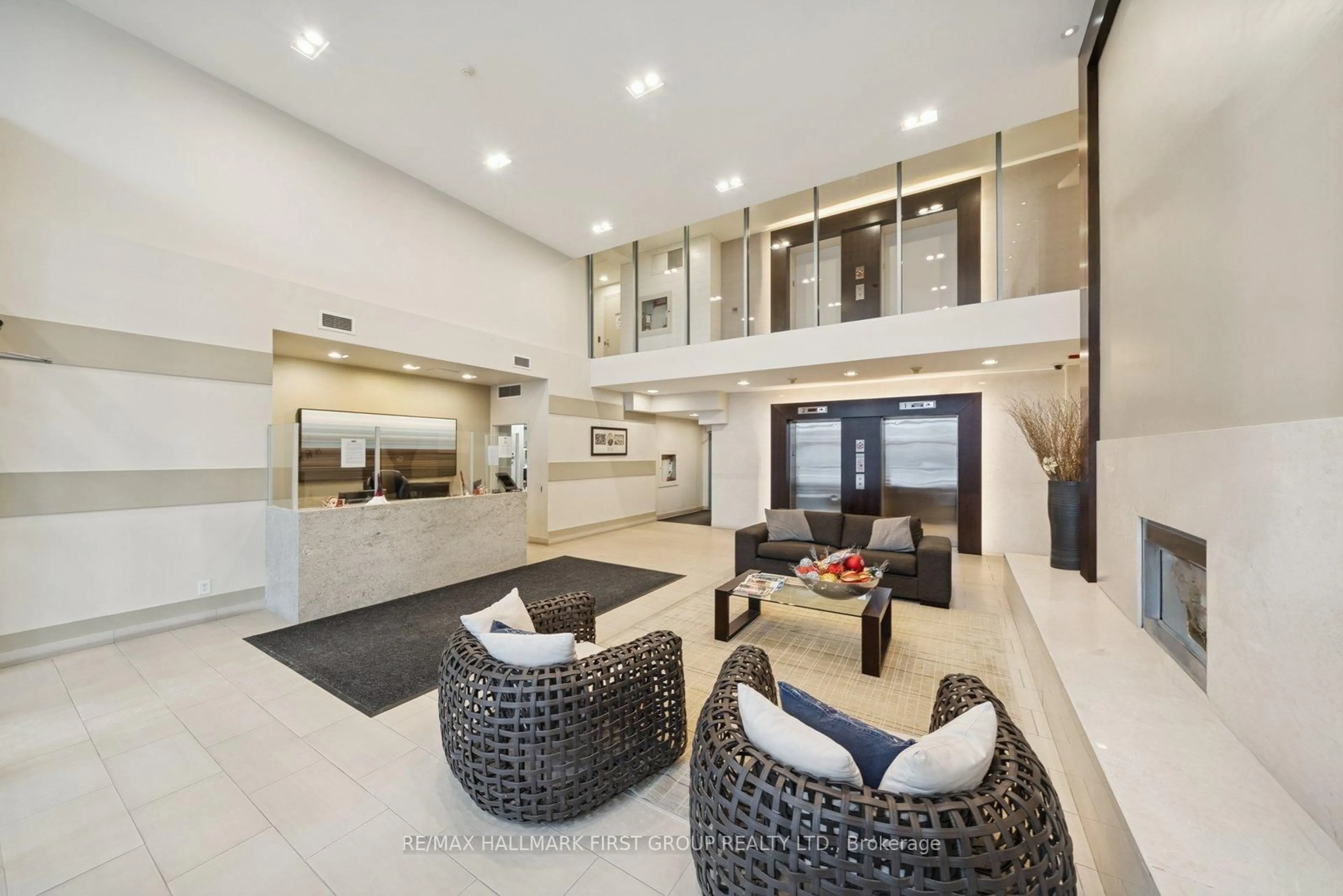 Lobby for 1600 Charles St #406, Whitby Ontario L1N 0G4