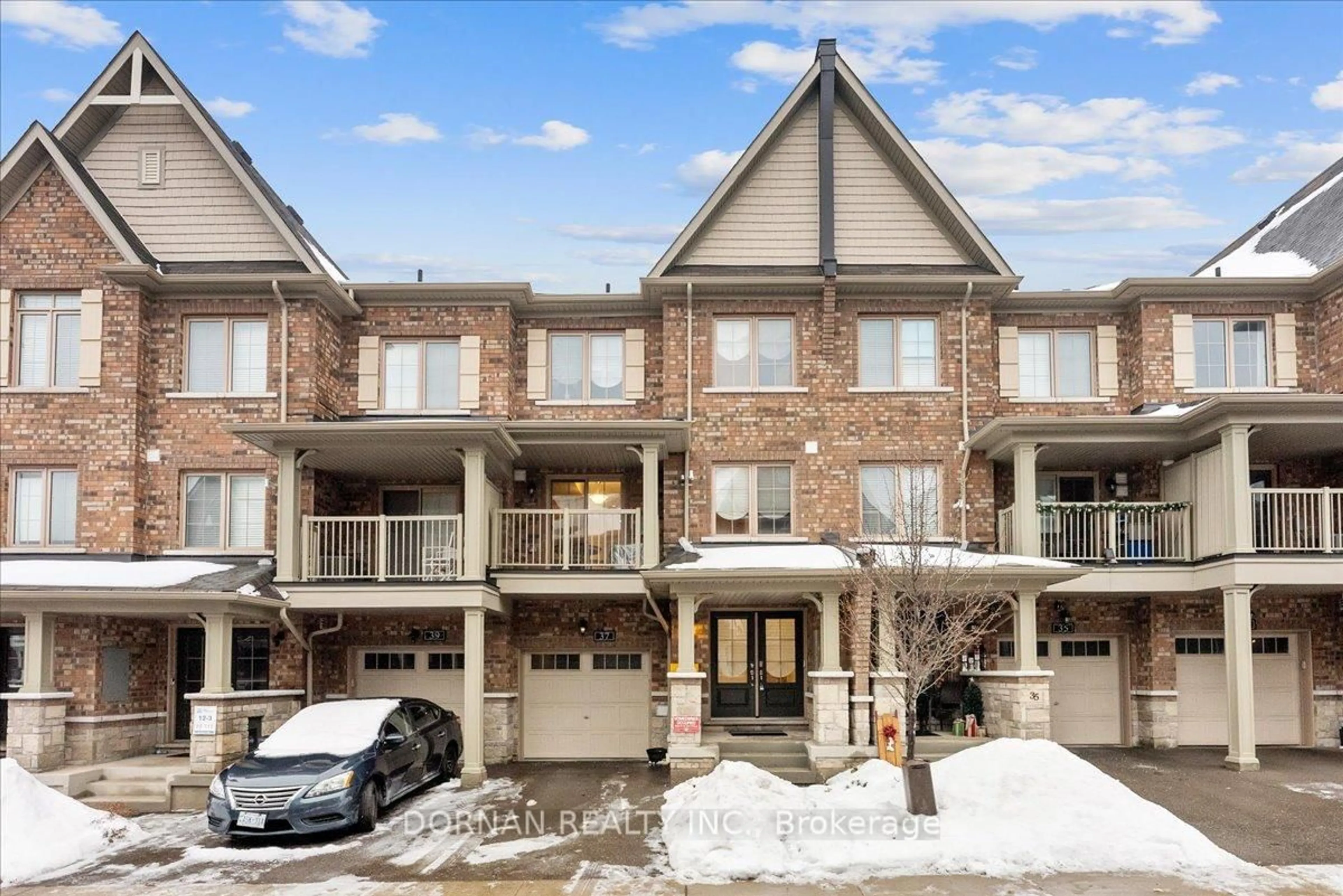 Unknown for 37 Mappin Way, Whitby Ontario L1R 0R4