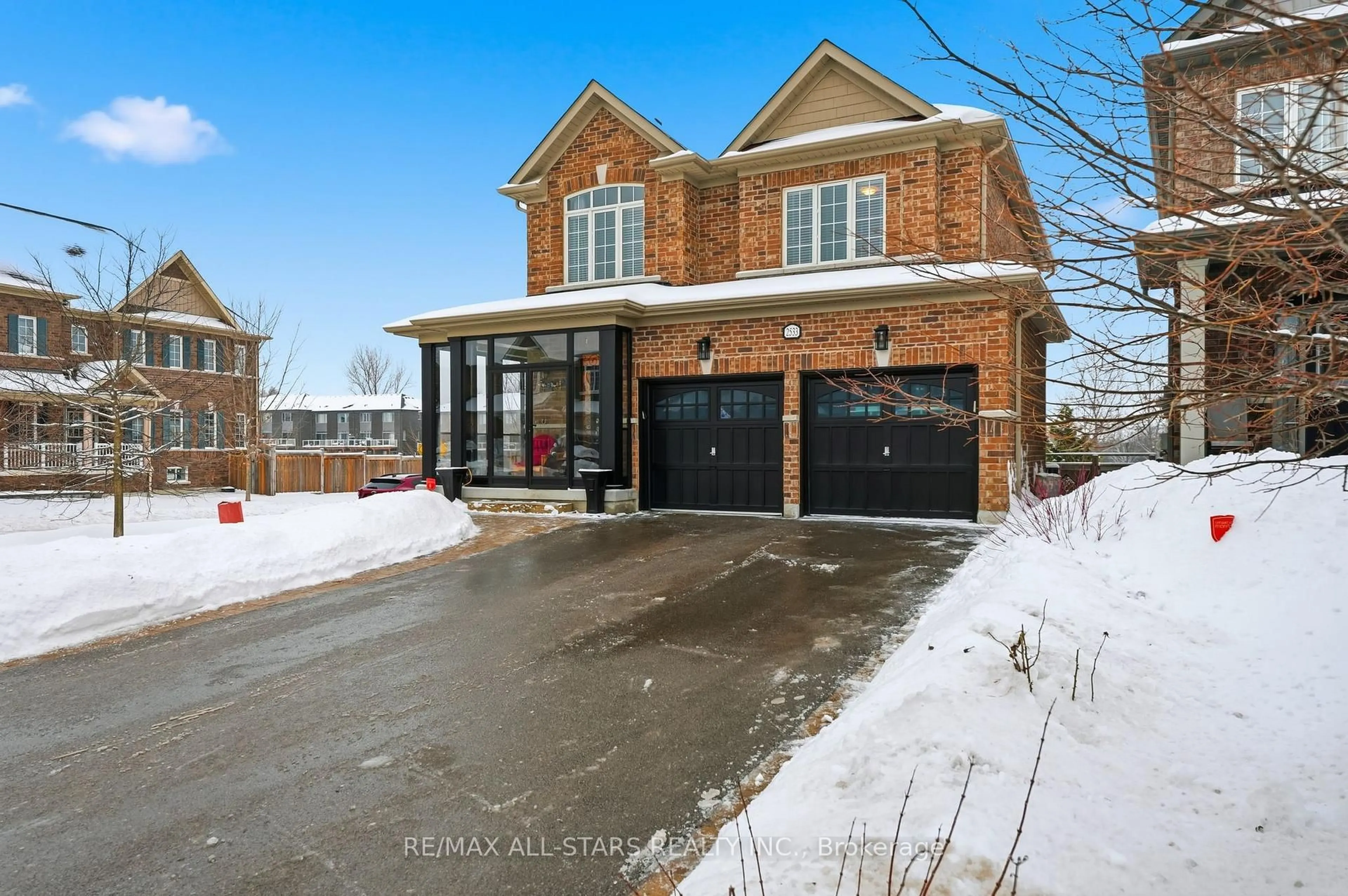 Home with brick exterior material, street for 2533 Secreto Dr, Oshawa Ontario L1L 0H7