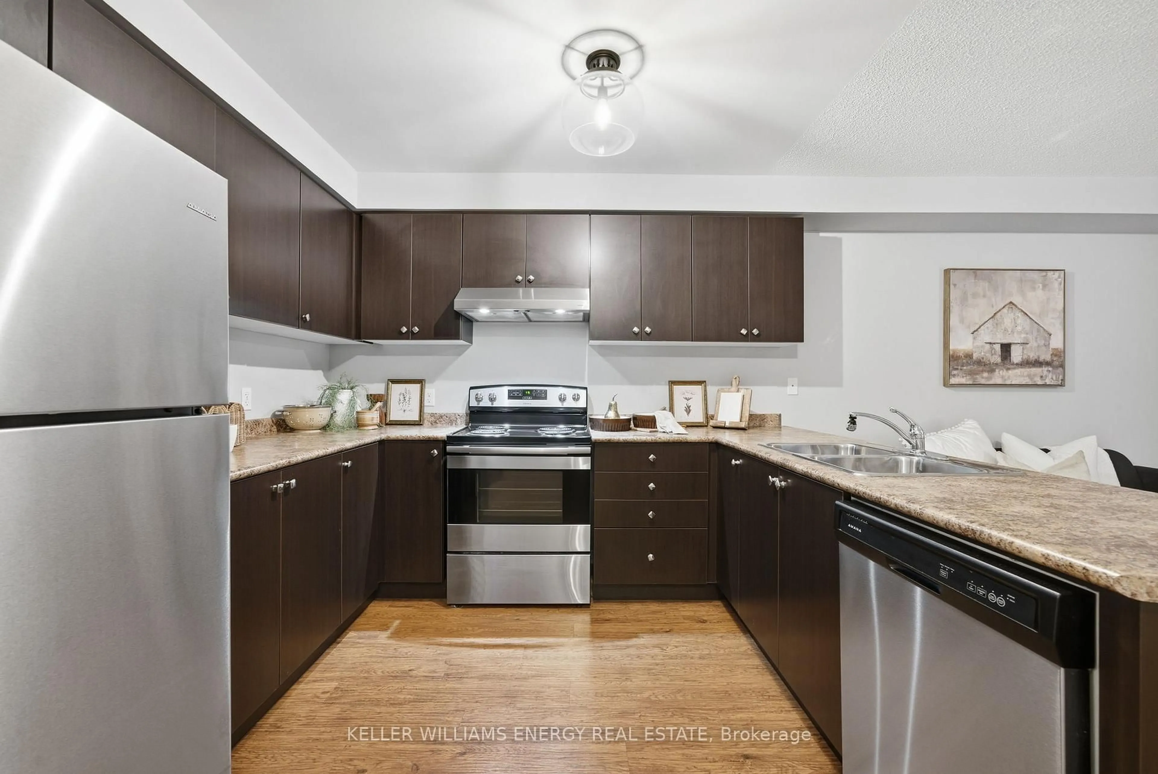 Standard kitchen, unknown for 1280 Harmony Rd #1, Oshawa Ontario L1K 0P8