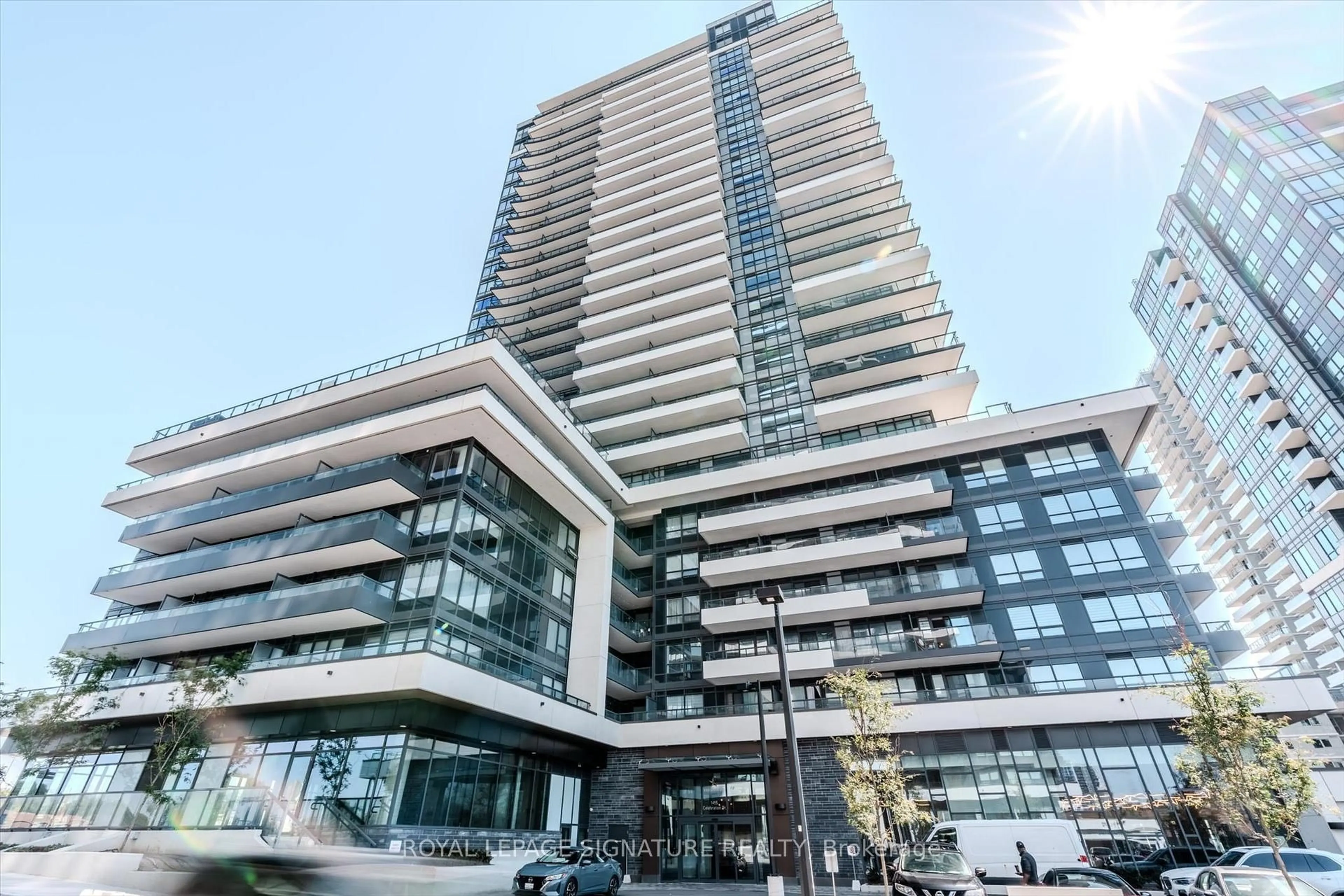 Indoor foyer for 1455 Celebration Dr #1708, Pickering Ontario L1W 3R5