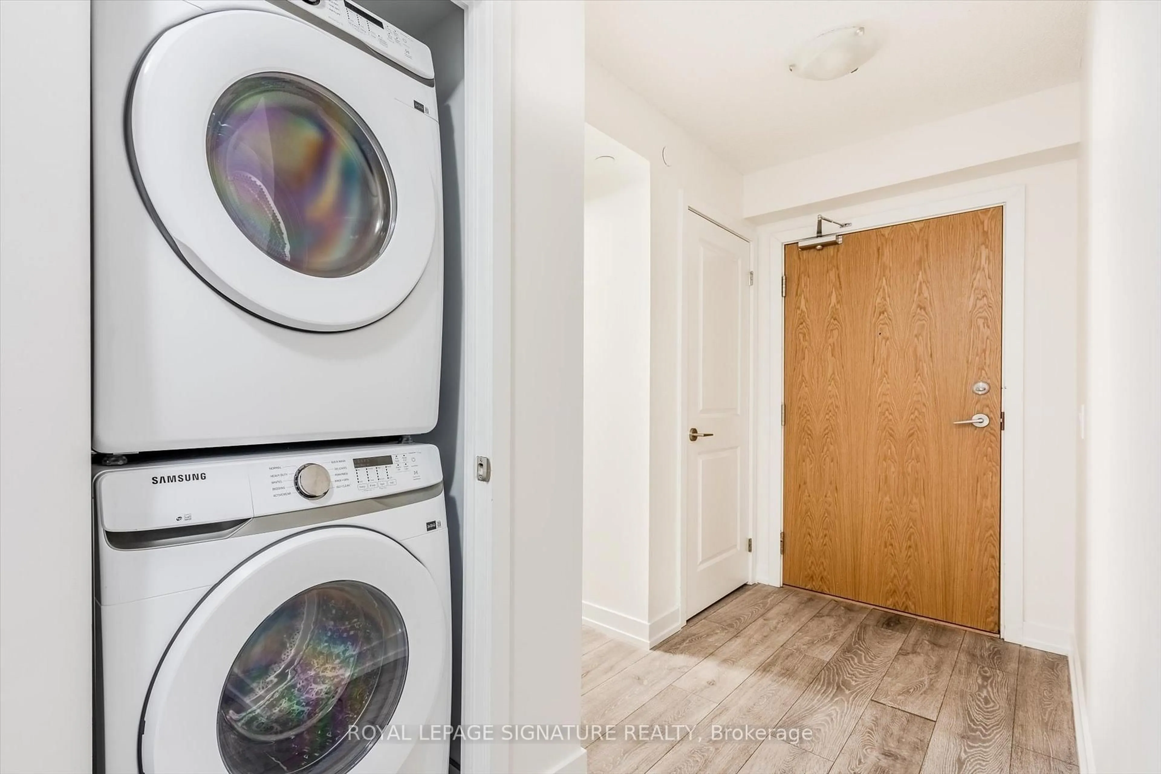 Laundry room for 1455 Celebration Dr #1708, Pickering Ontario L1W 3R5