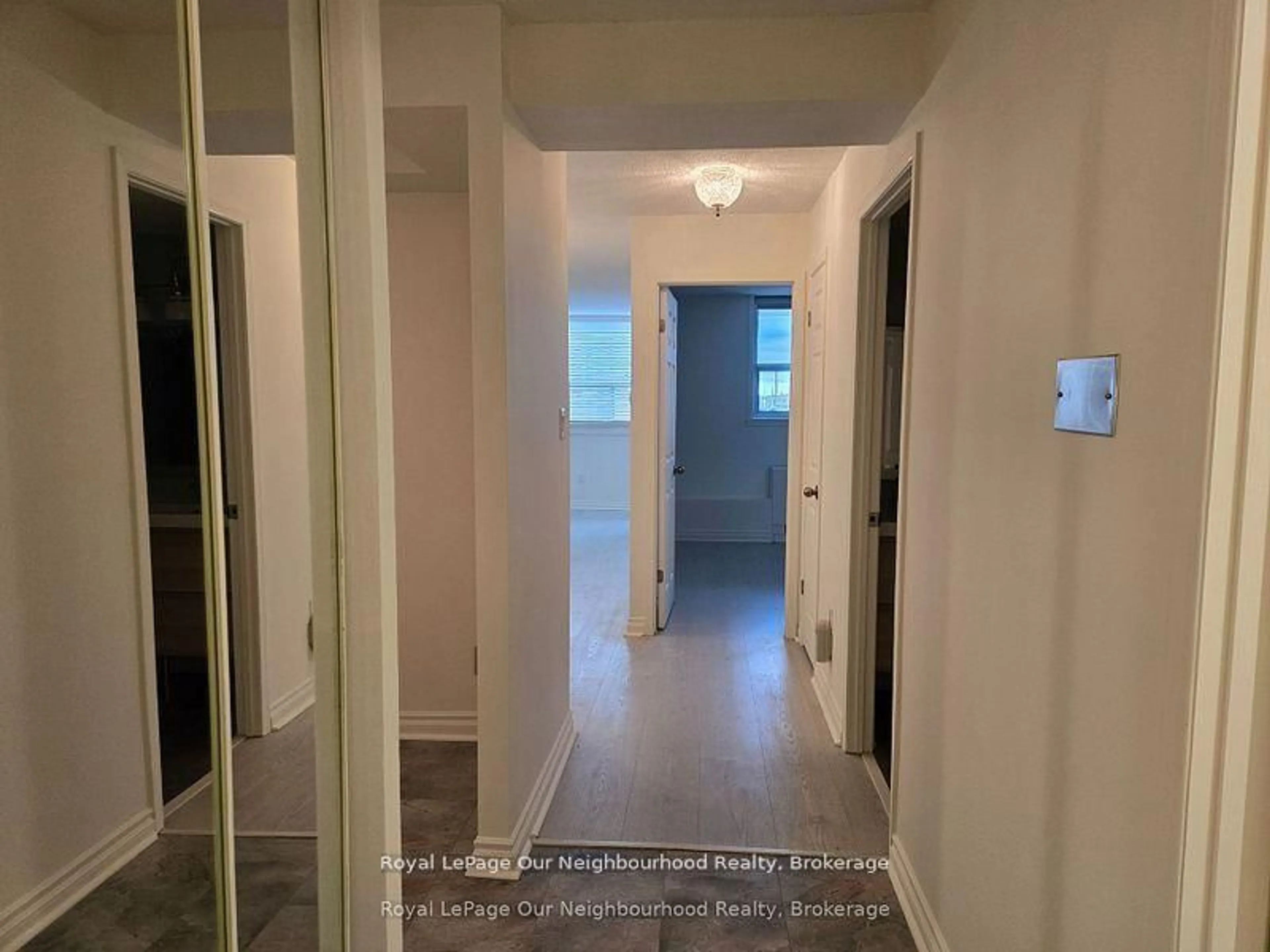 Indoor entryway for 80 Athol St #503, Oshawa Ontario L1H 8B7