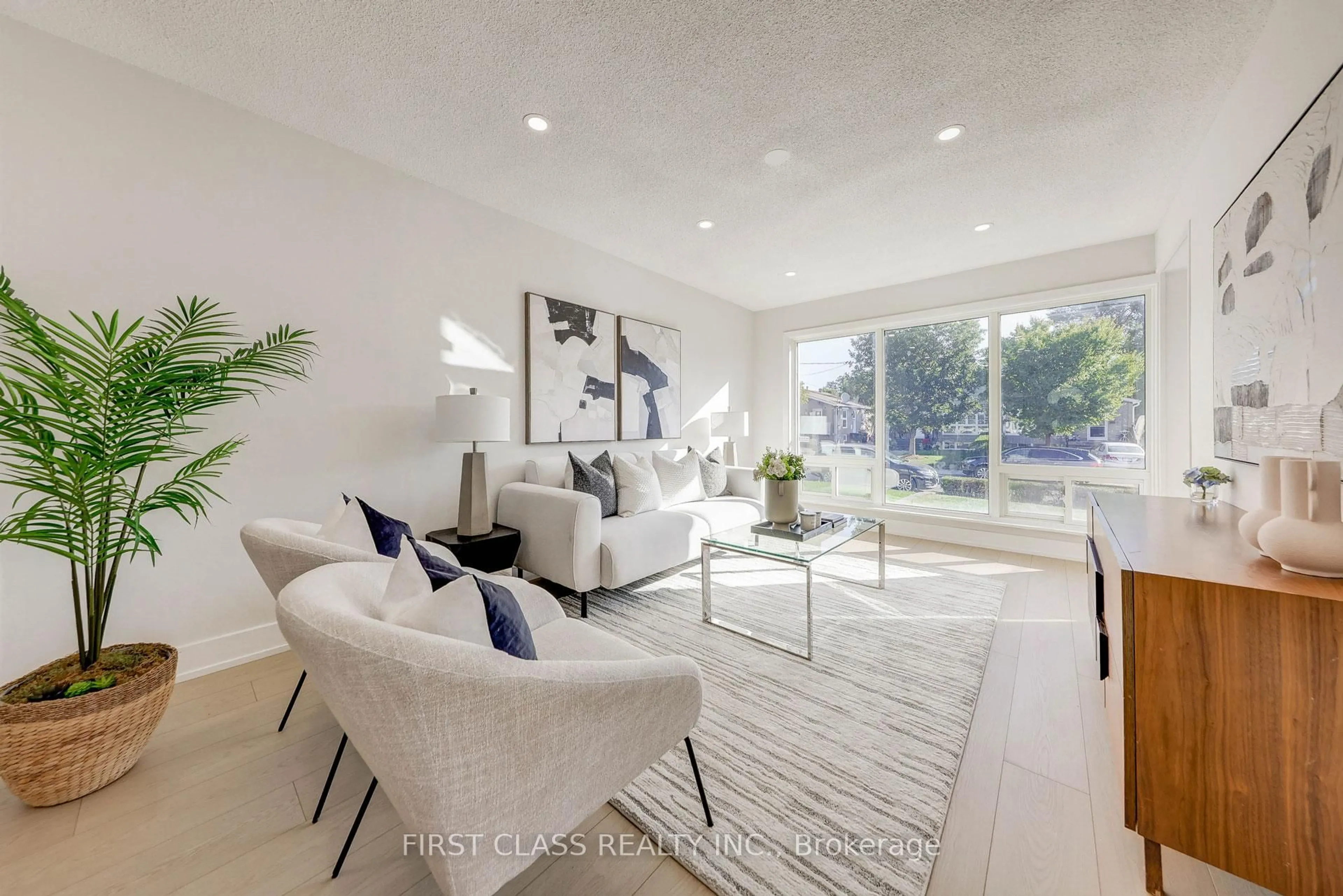 Living room with furniture, unknown for 214 Linden Ave, Toronto Ontario M1K 3H8