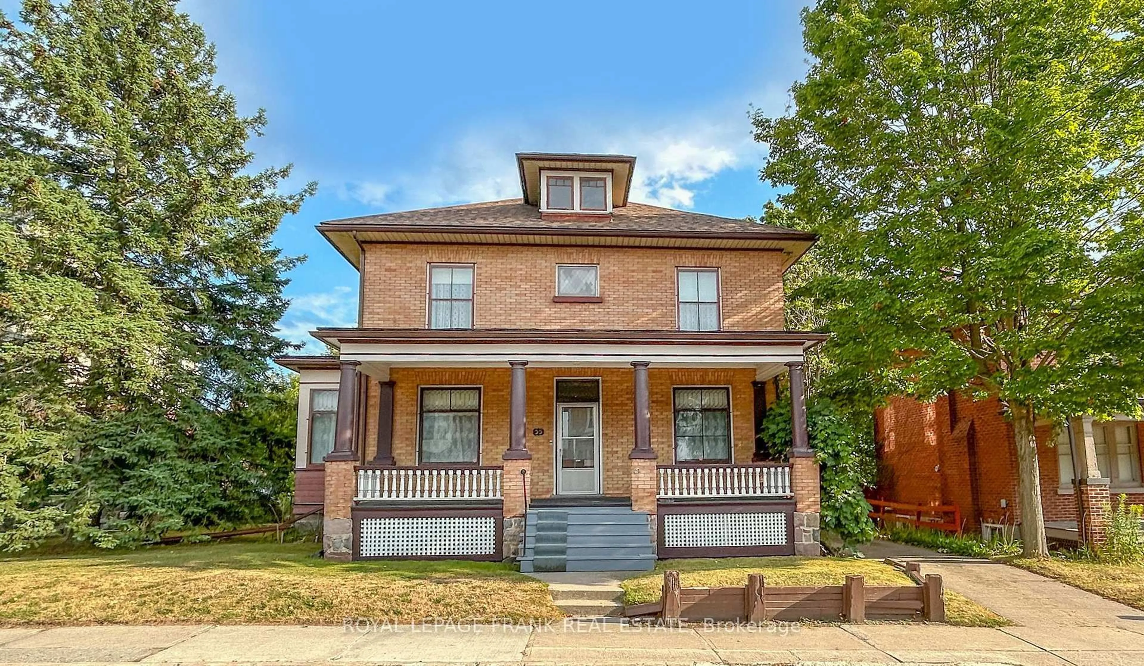 Home with brick exterior material, street for 33 Fairbanks St, Oshawa Ontario L1H 2L7