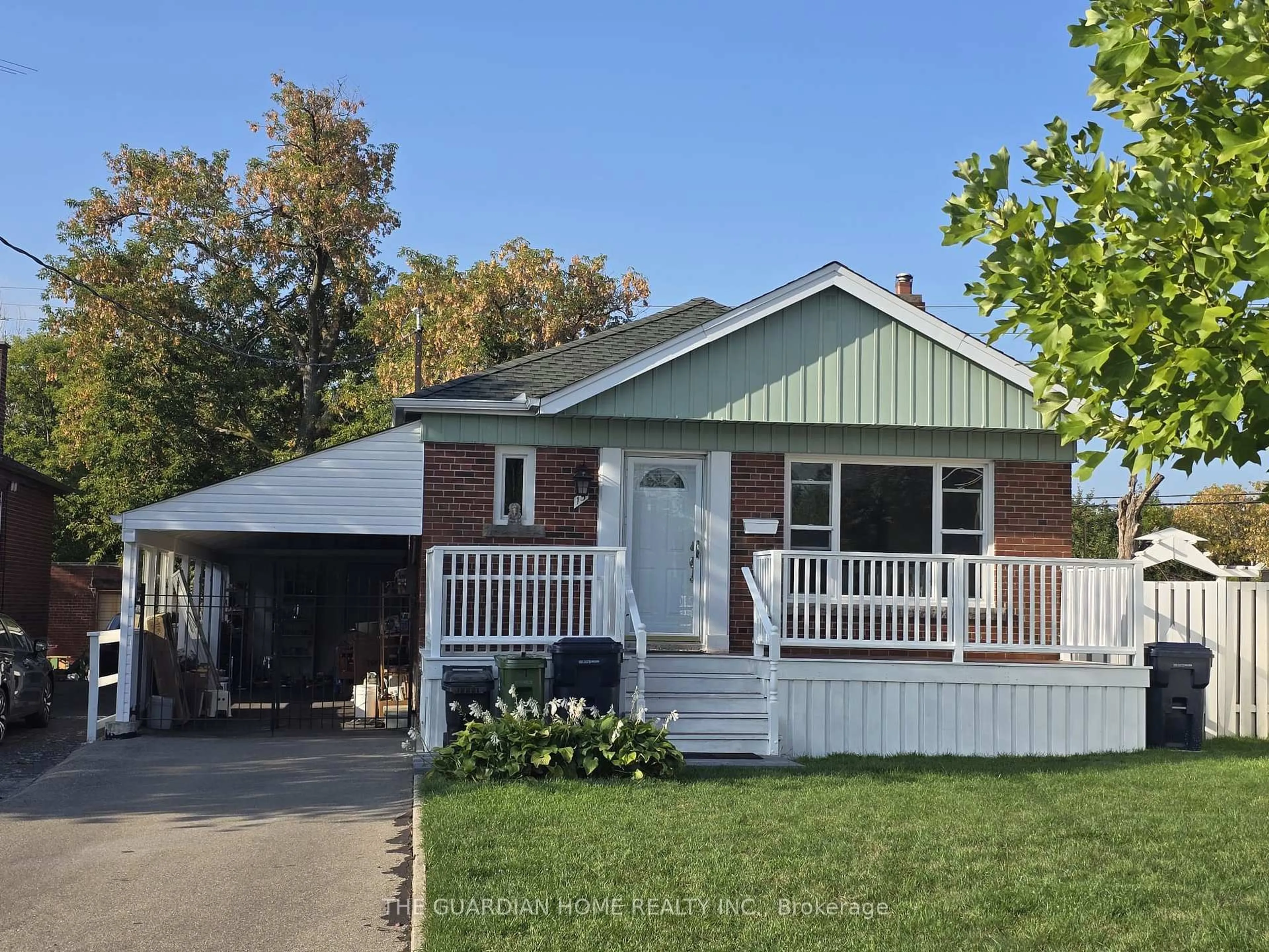 Home with vinyl exterior material, street for 15 Princemere Cres, Toronto Ontario M1R 3W8