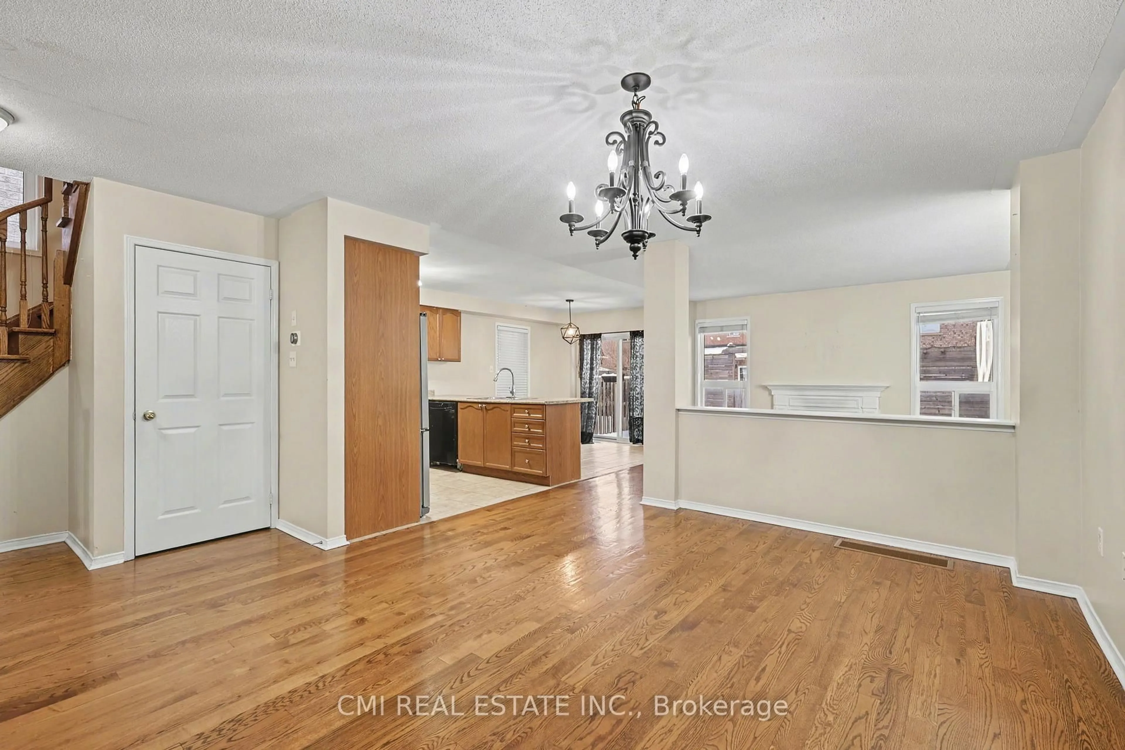 Open concept kitchen, unknown for 57 Oceanpearl Cres, Whitby Ontario L1N 0C6