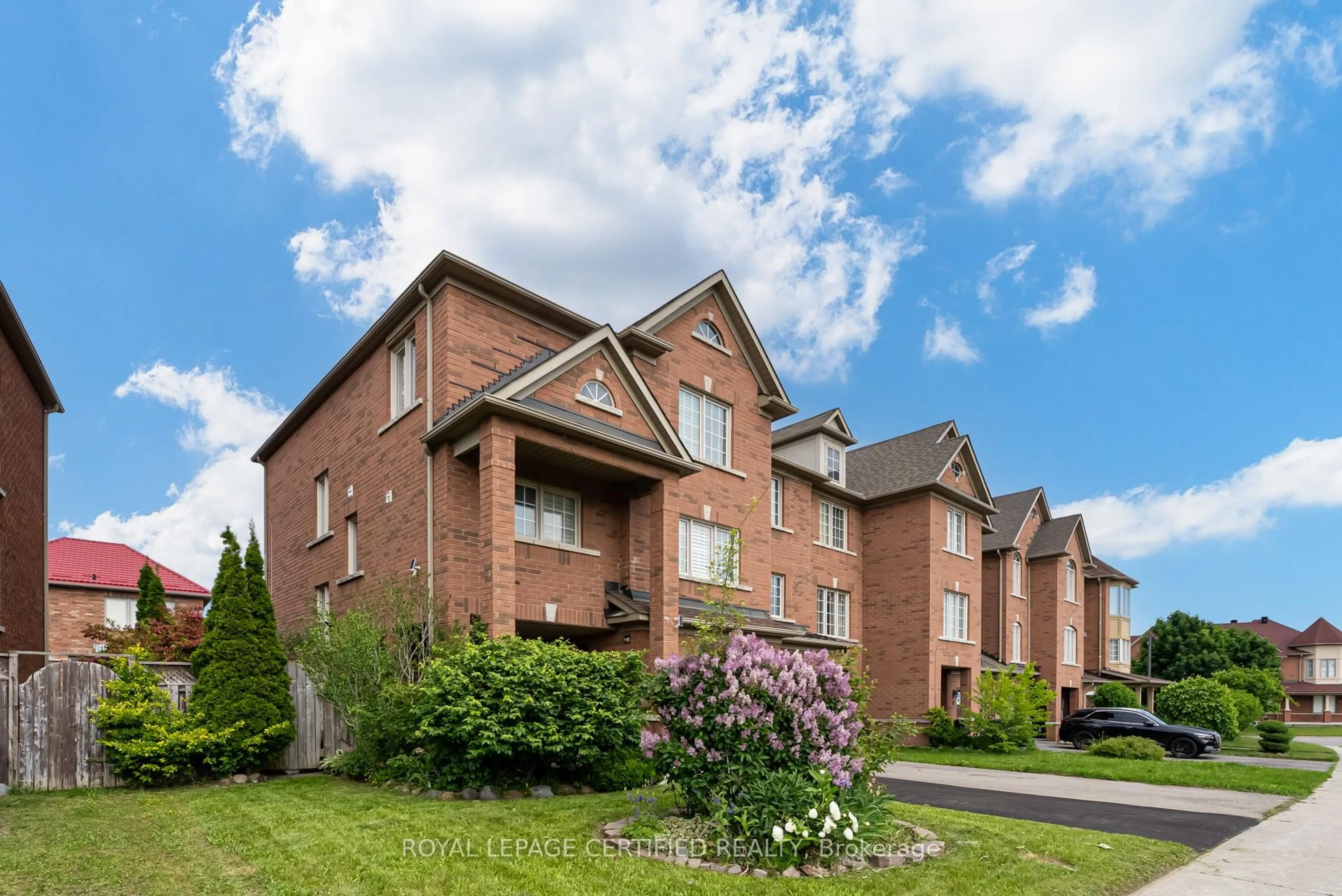 Home with brick exterior material, unknown for 21 Polarlights Way, Toronto Ontario M1X 1Z4