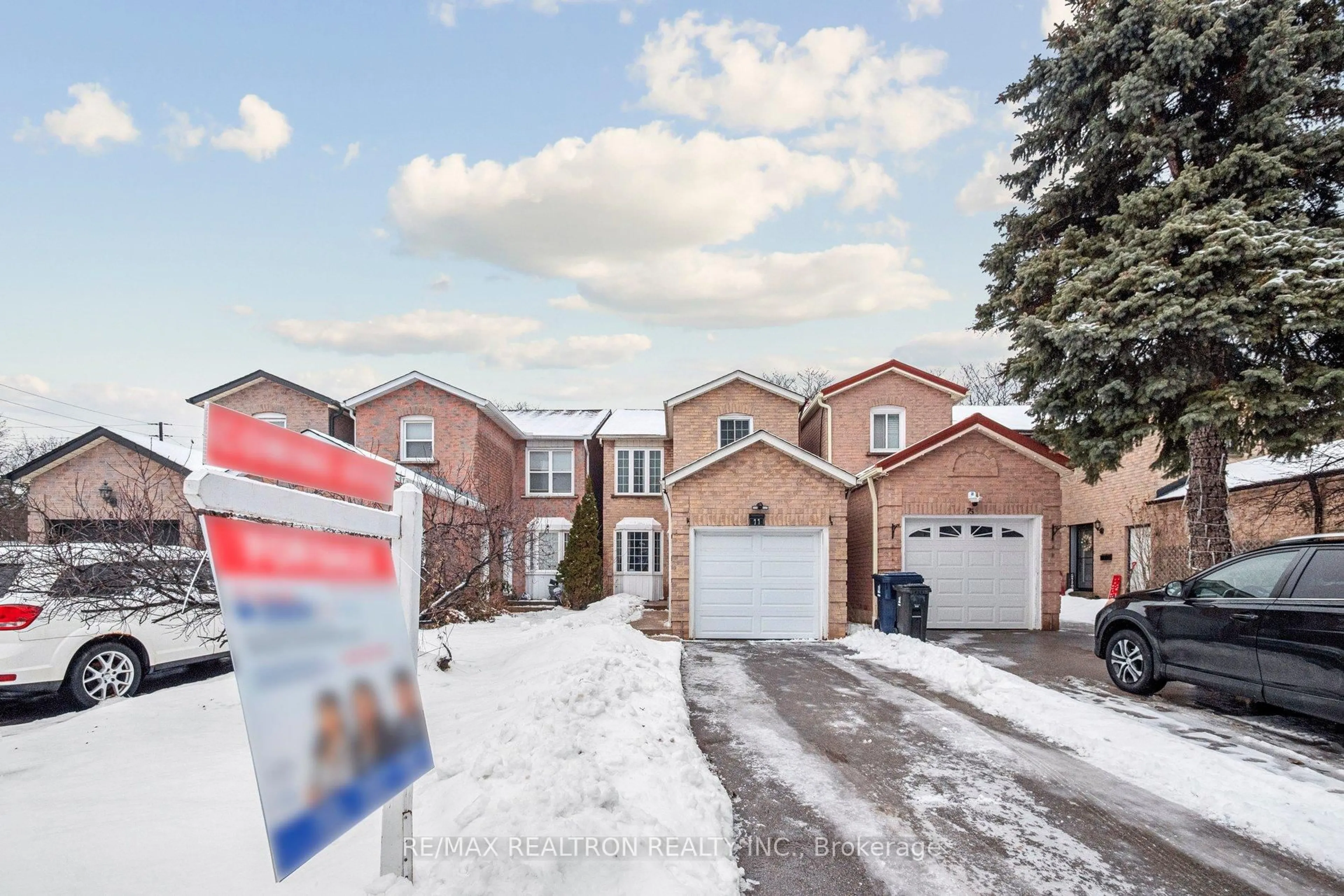Home with brick exterior material, street for 77 Mansewood Gdns, Toronto Ontario M1E 5A4