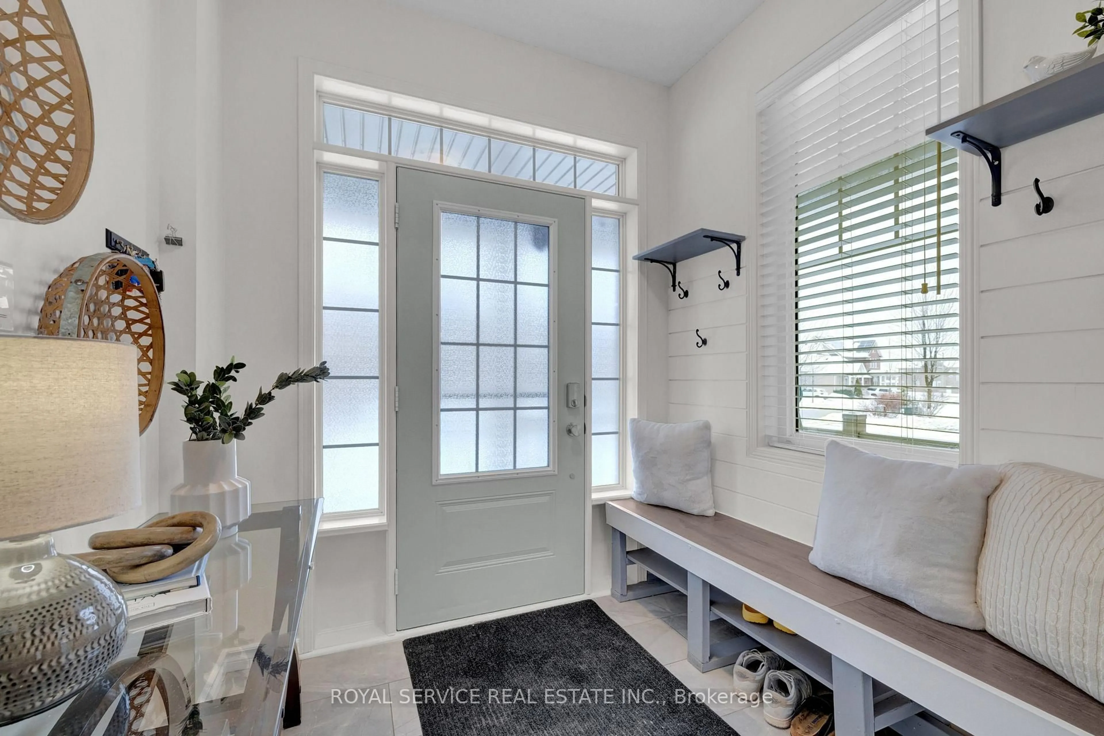 Indoor entryway for 31 Harvey Jones Ave, Clarington Ontario L1C 0L9