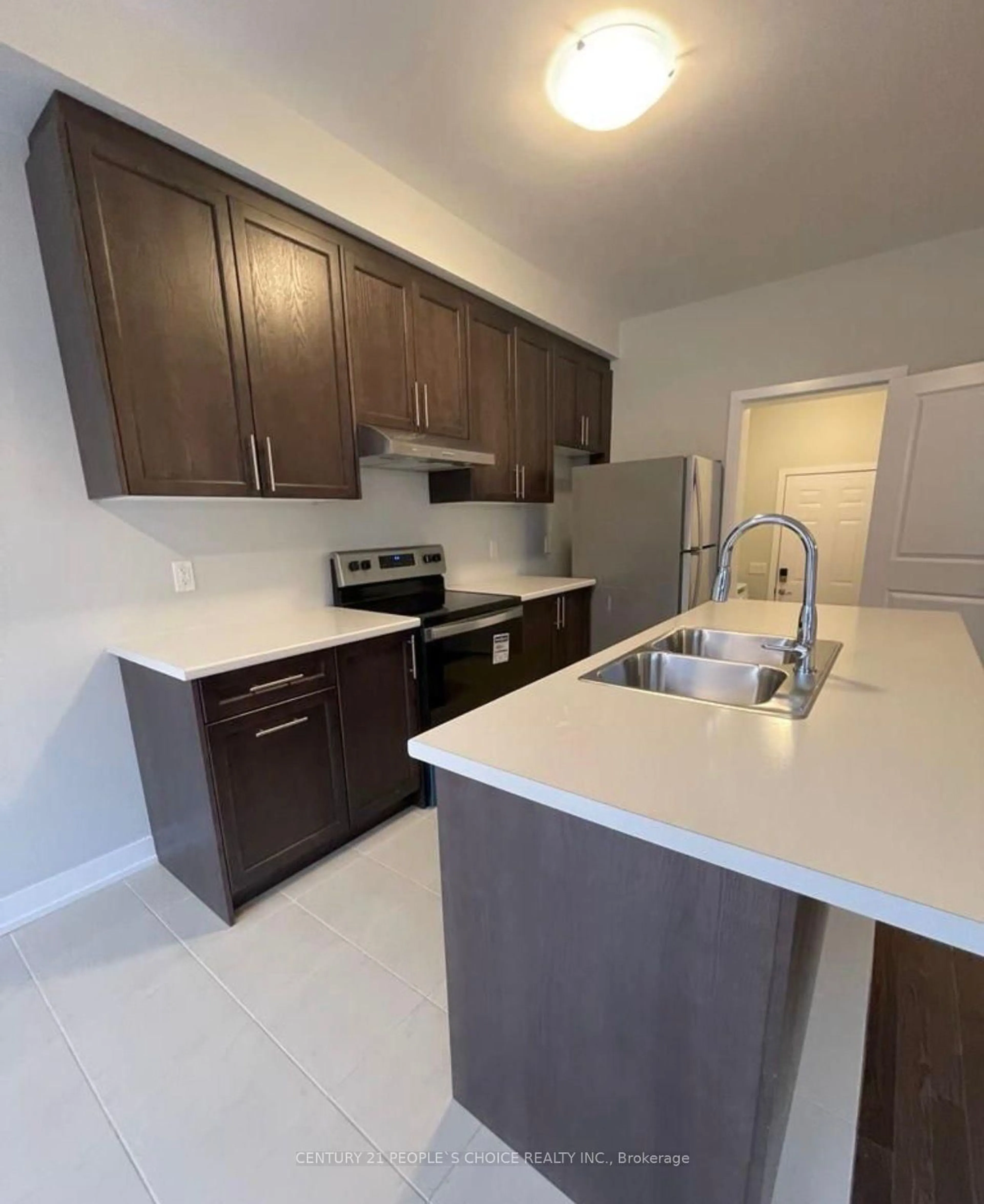 Standard kitchen, unknown for 1103 Thompson Dr, Oshawa Ontario L1L 0V5